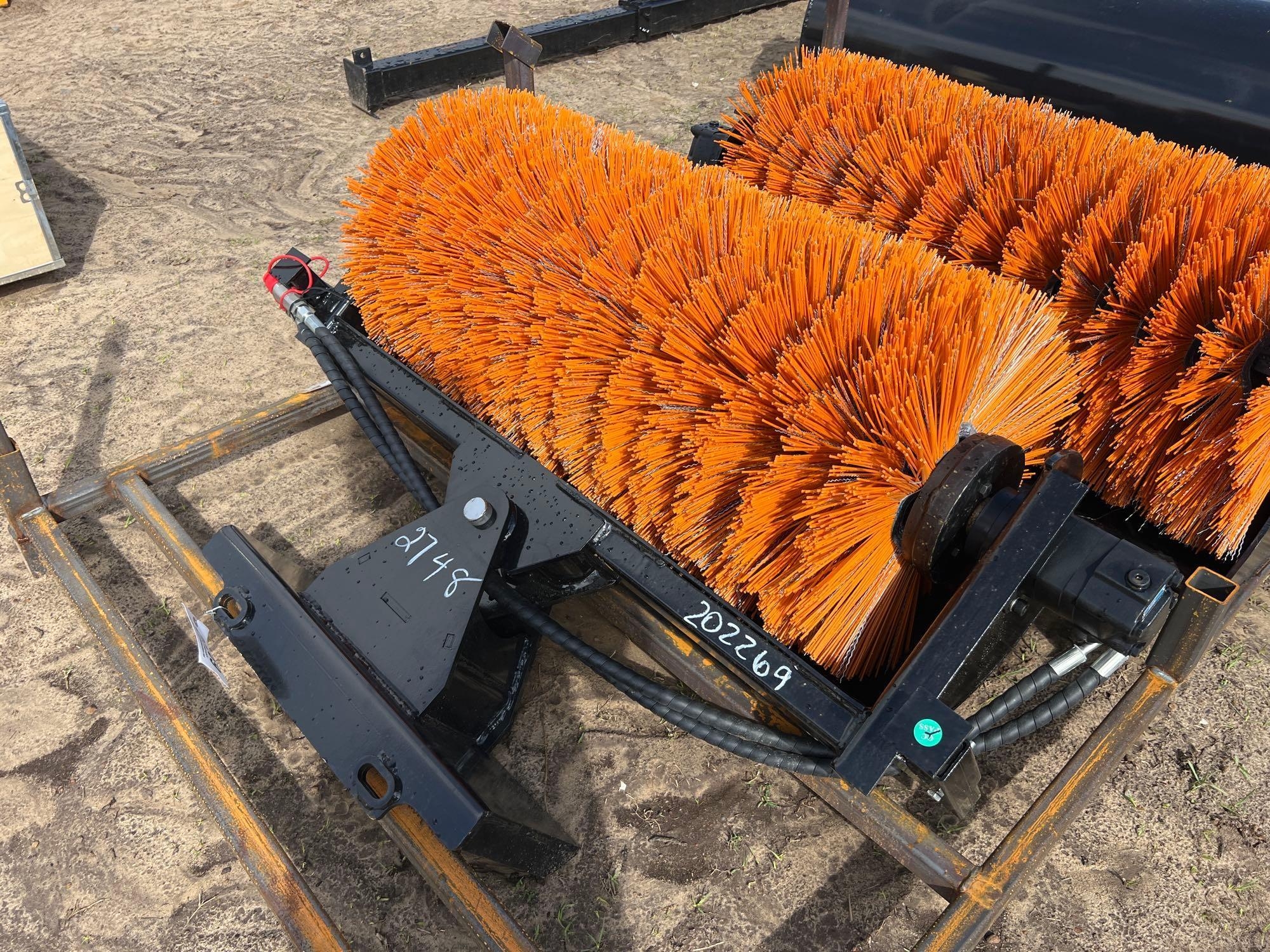 UNUSED FUTURE QST 43" MINI HYD BROOM (A54757)