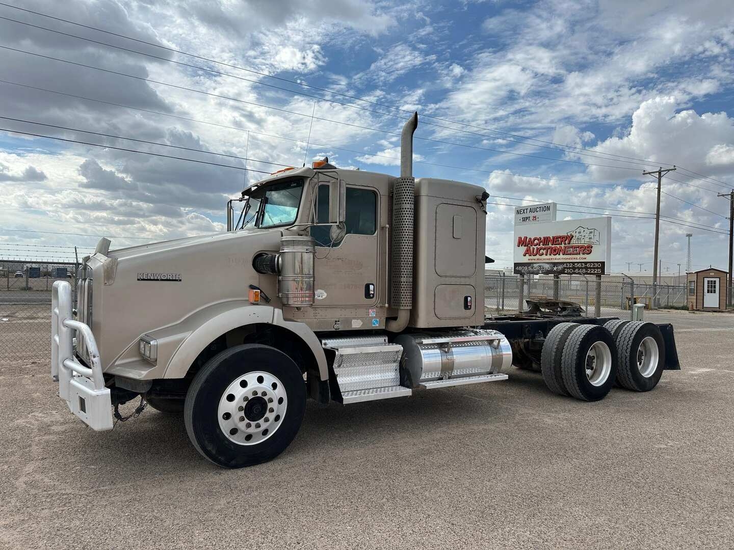 2012 KENWORTH T800 (A53843)