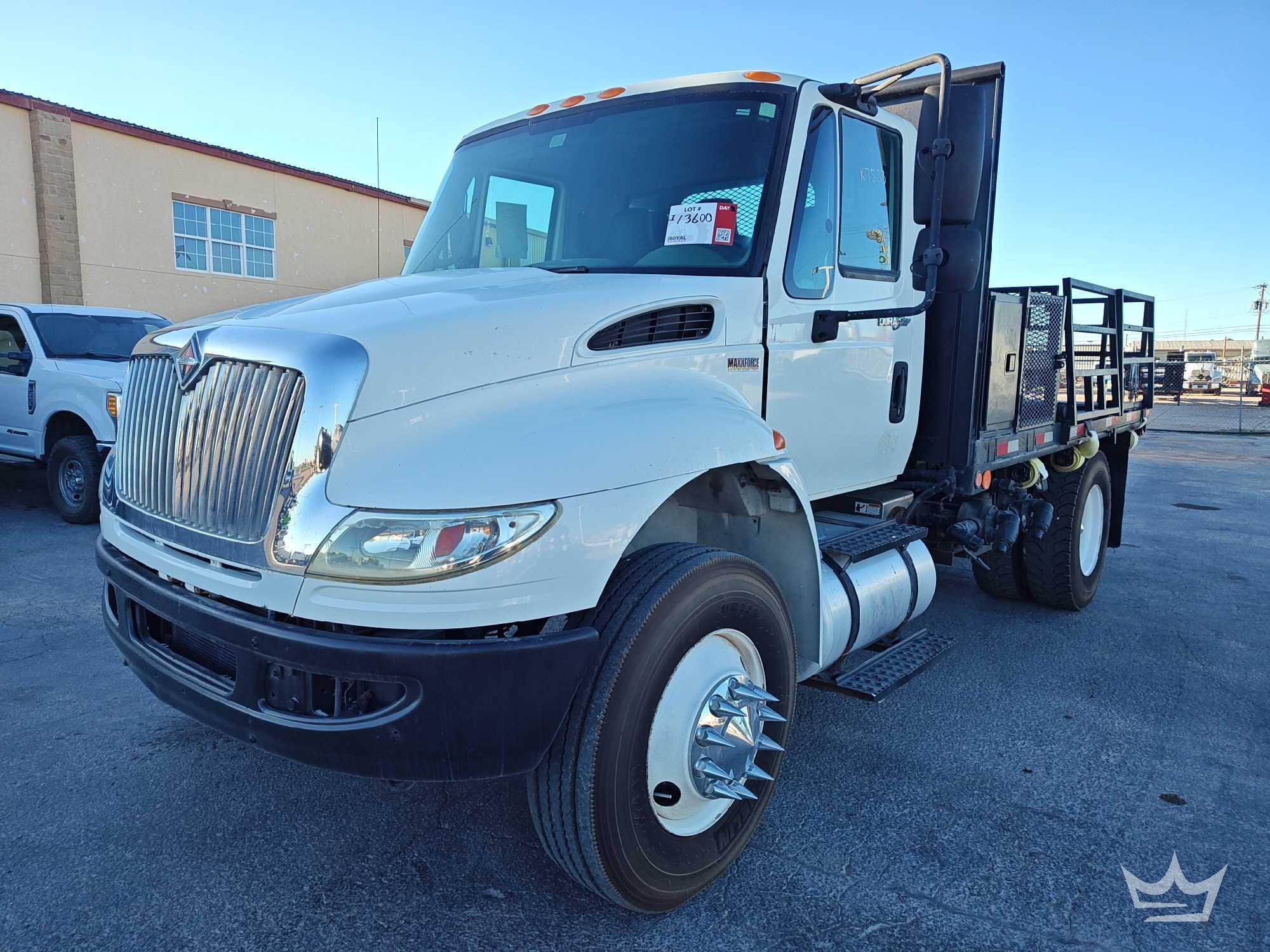 2011 International DuraStar 4300 12ft Flatbed Truck (A55973)