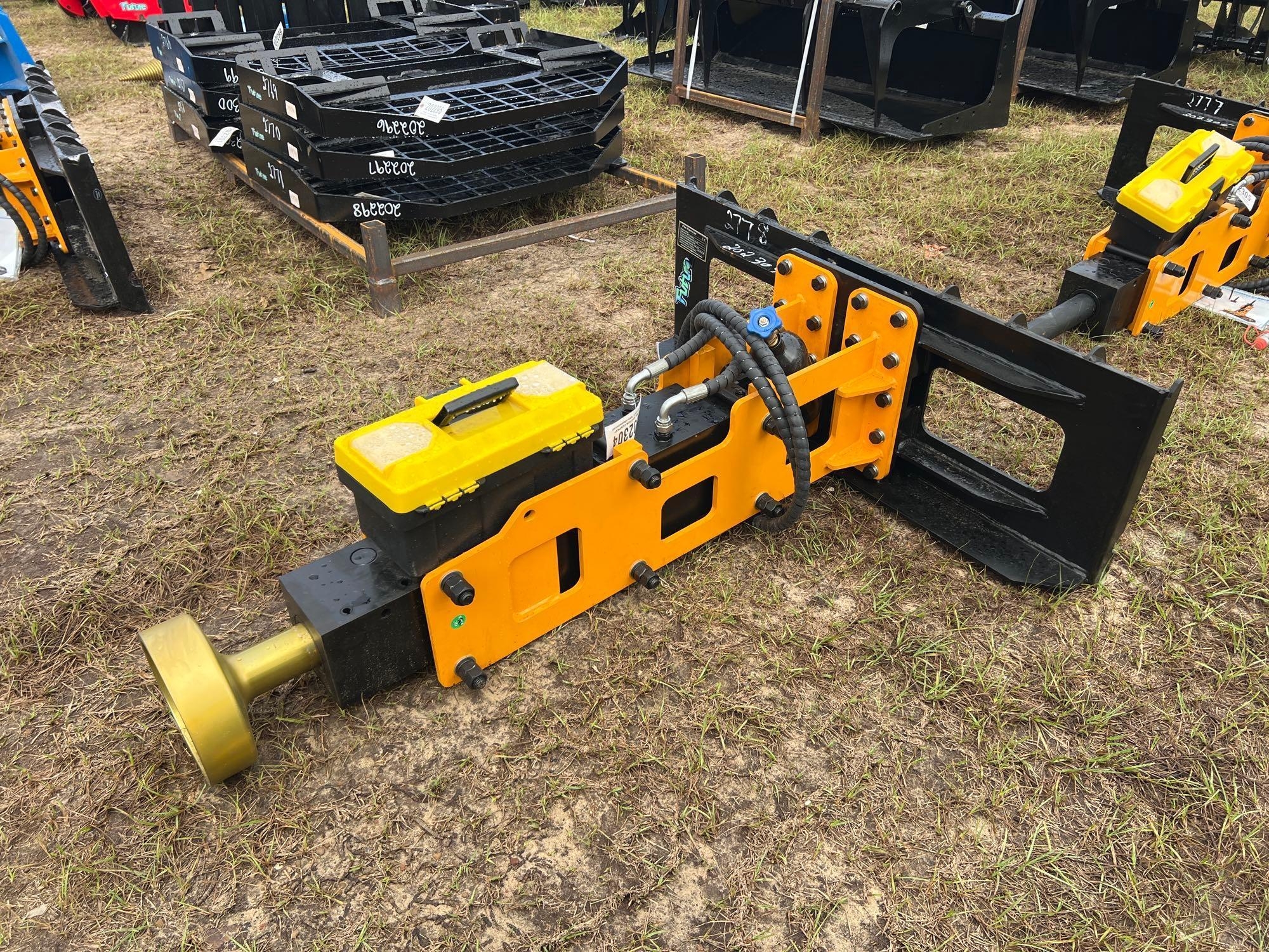 UNUSED FUTURE D680 HYD PILE HAMMER (A54757)
