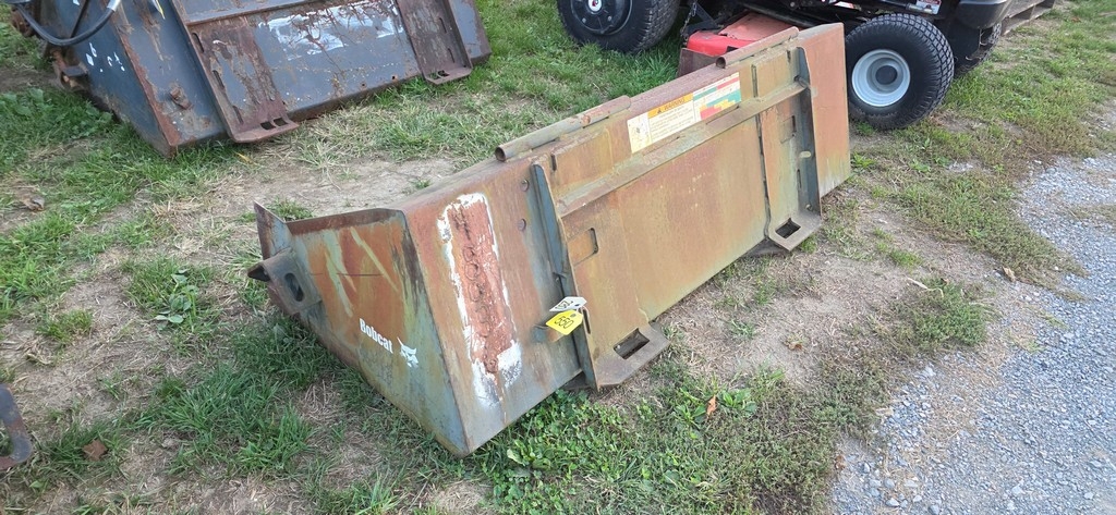 Bobcat 72" Skidloader Bucket Broom (A50775)
