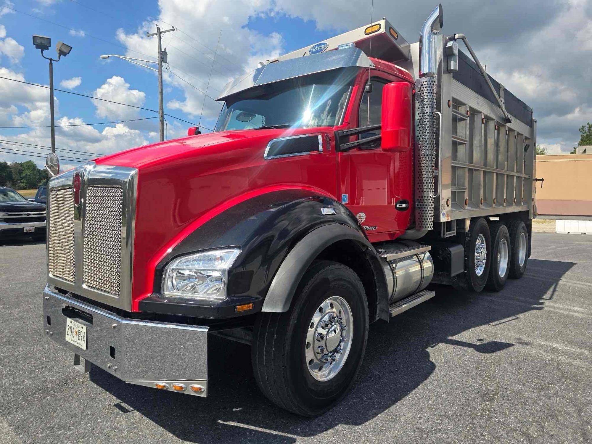 2021 Kenworth T880 Tri Axle Dump (A47477)