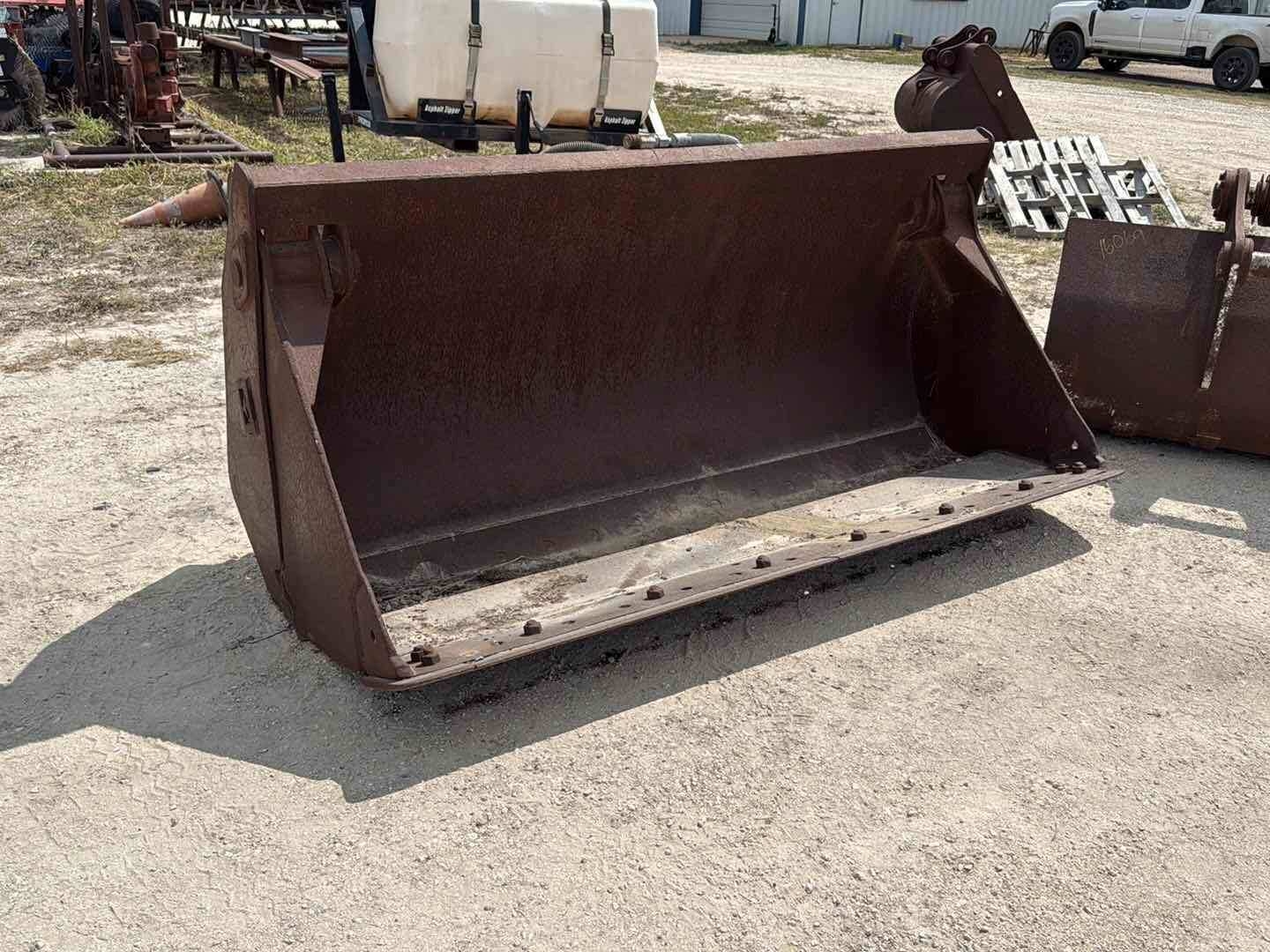 HYDRAULIC LOADER BUCKET (A47001)