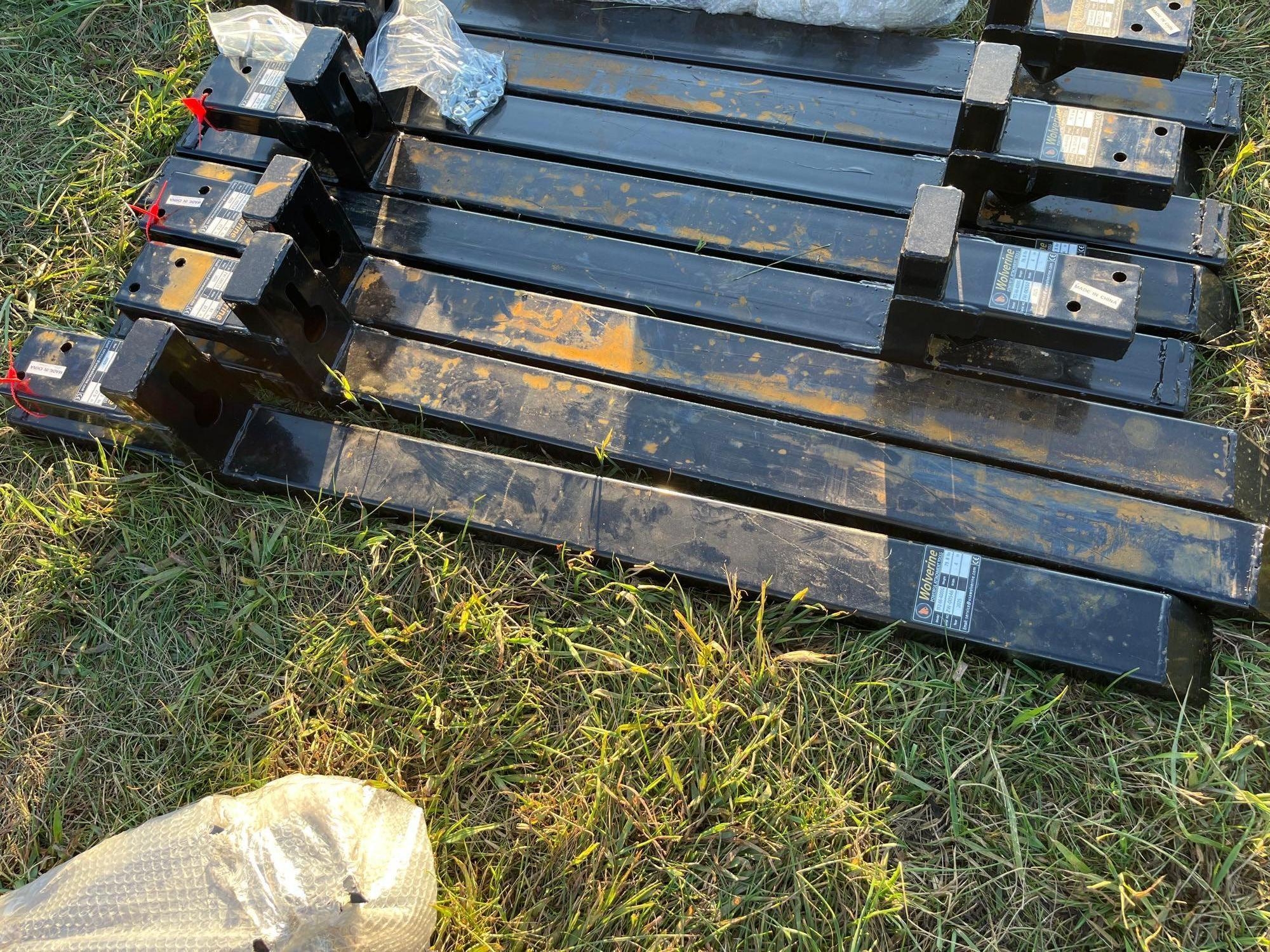 2025 New/Unused Wolverine Clip on Pallet Forks (A51573)