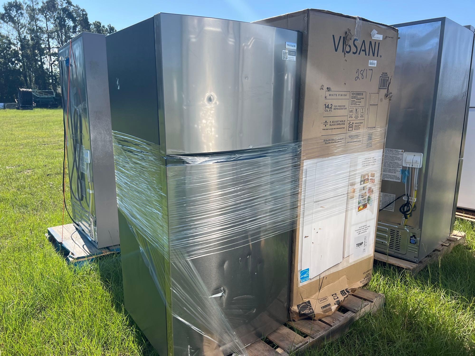 (1) VISSANI REFRIGERATOR (1) FRIGIDAIRE REFRIGERAT (A51248)