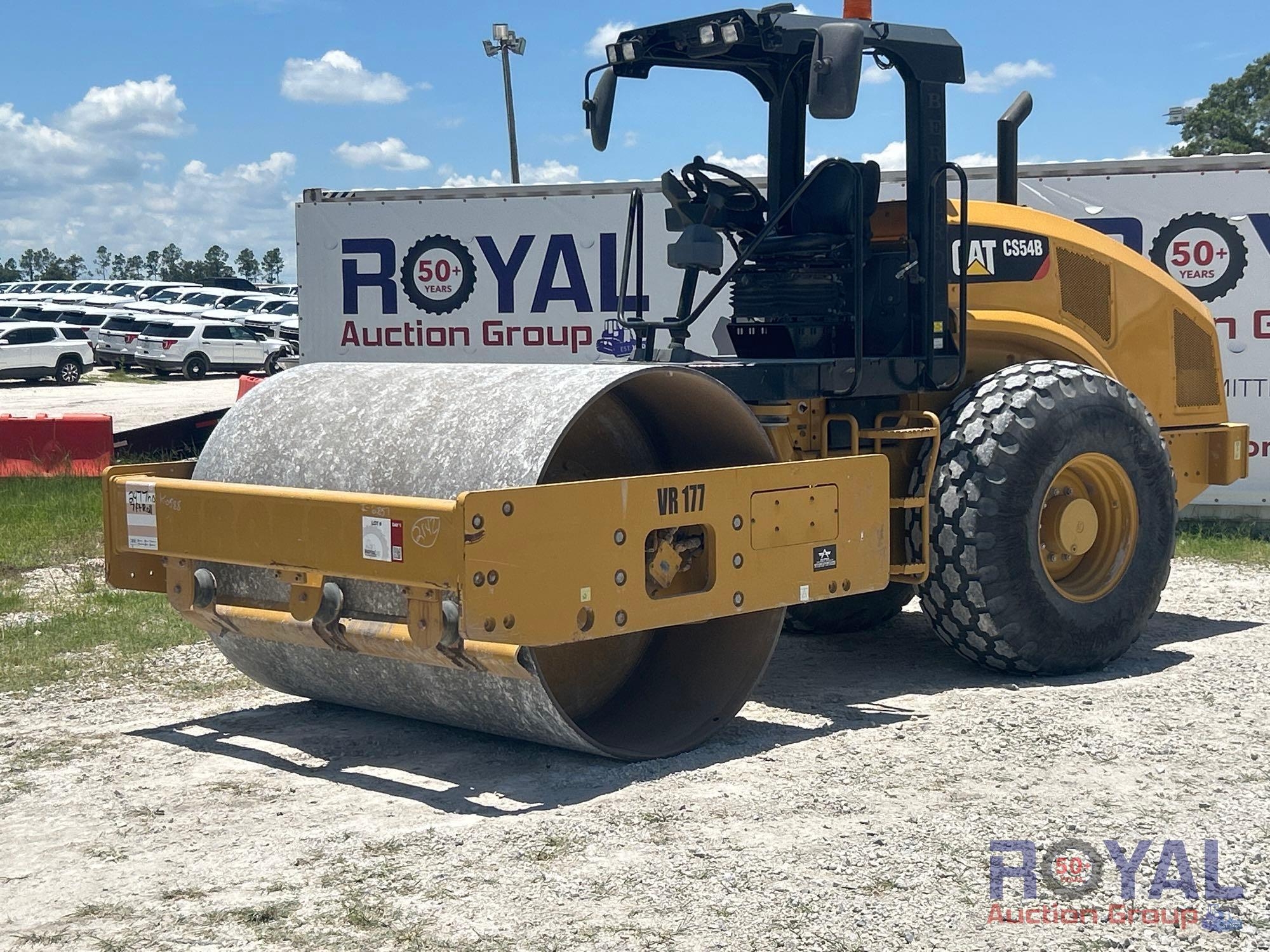 2018 Caterpillar CS54B Smooth Drum Vibratory Dirt Compactor (A51691)