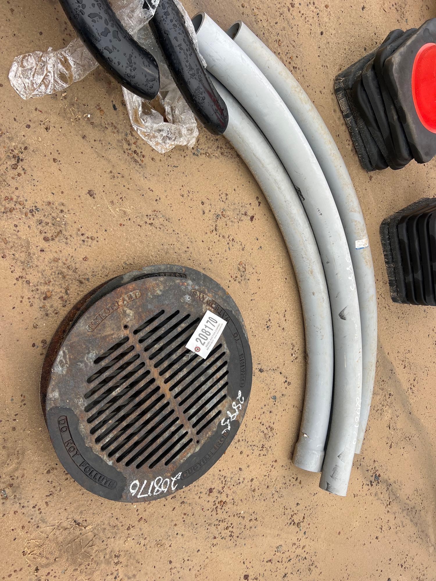 (12) SAFTEY CONES (A58376)