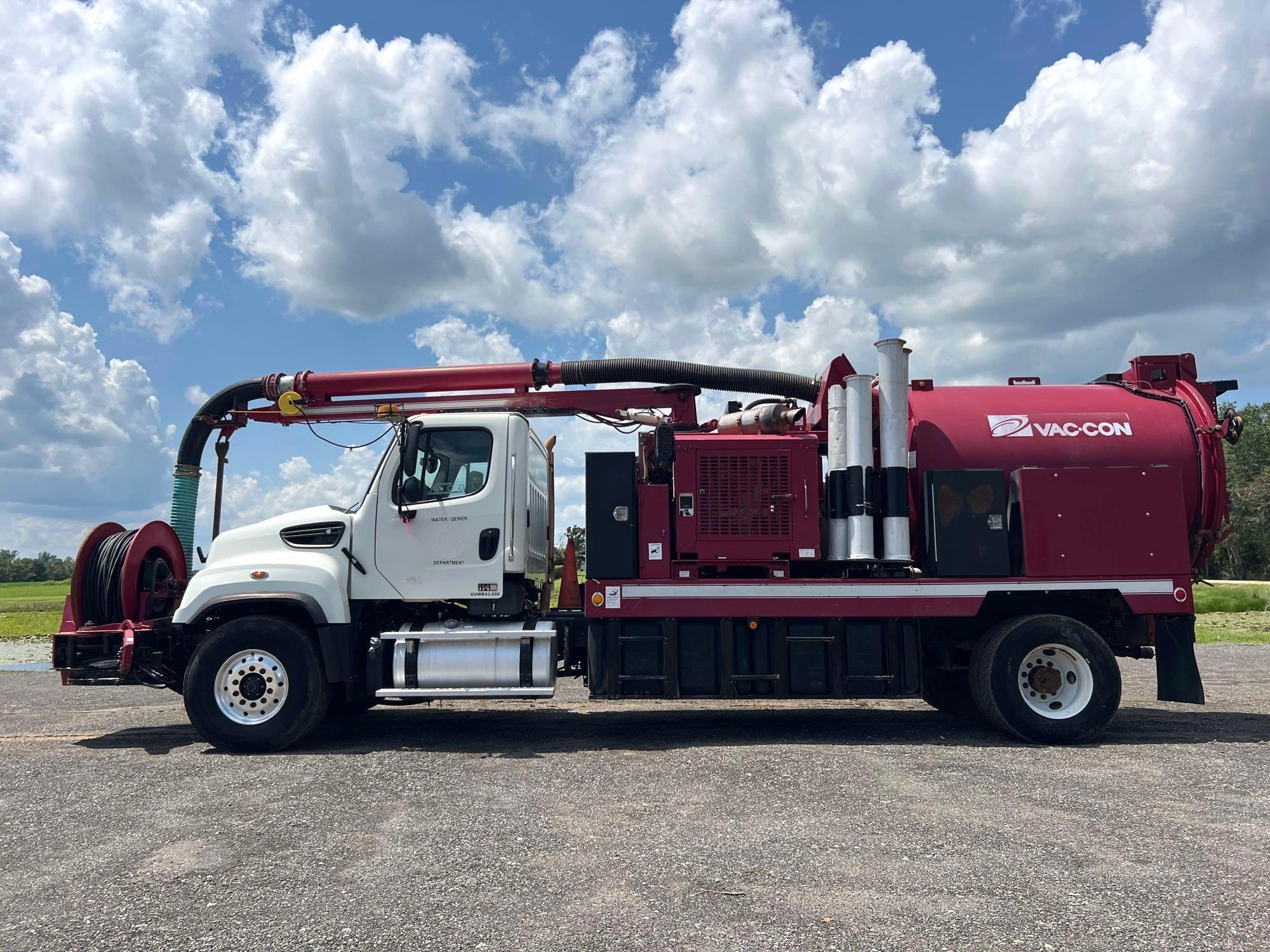 2014 FREIGHTLINER 114SD VACUUM TRUCK (A51406)