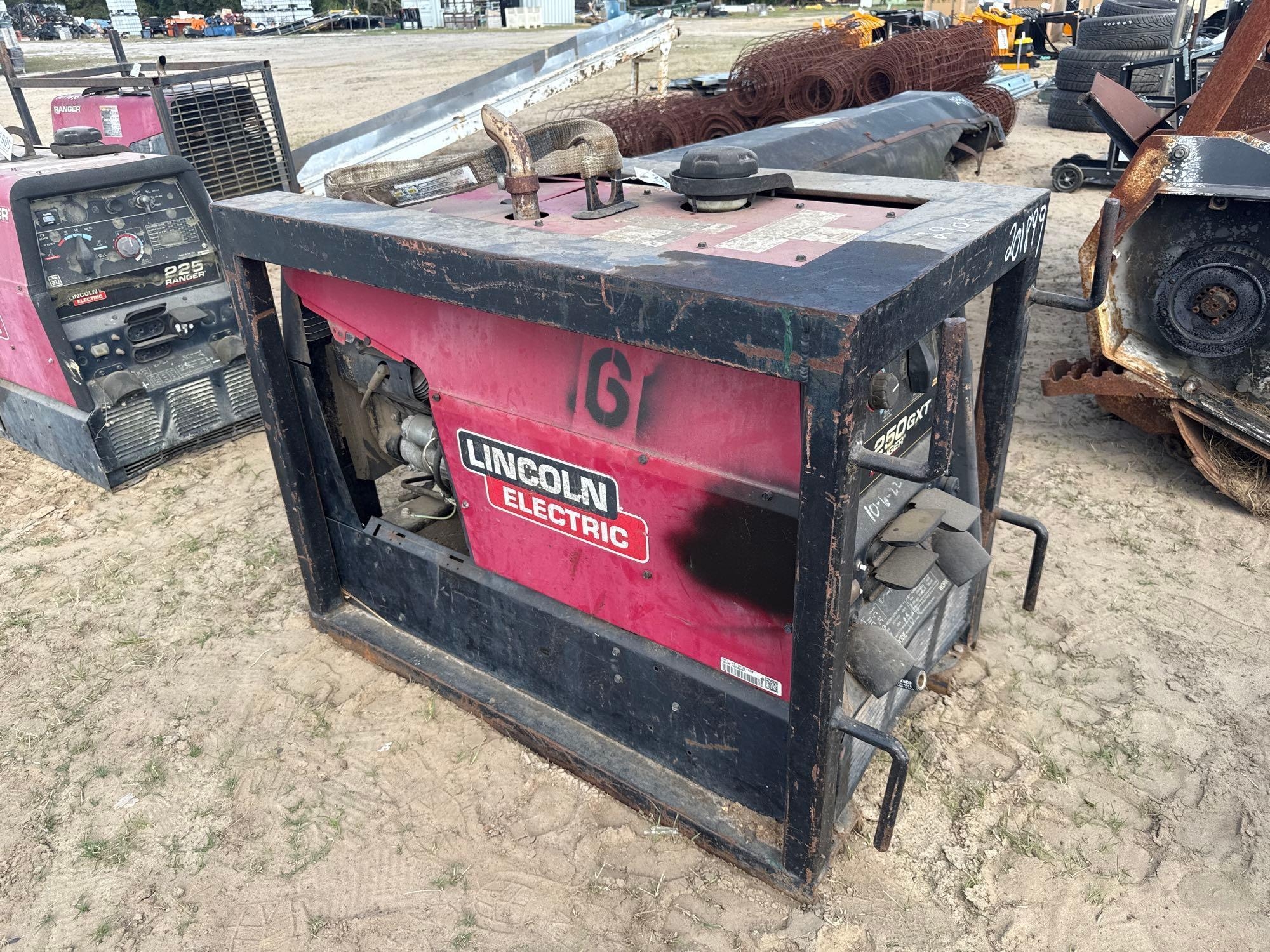 LINCOLN ELECTRIC RANGER 225 GAS WELDER/GENERATOR (A54756)