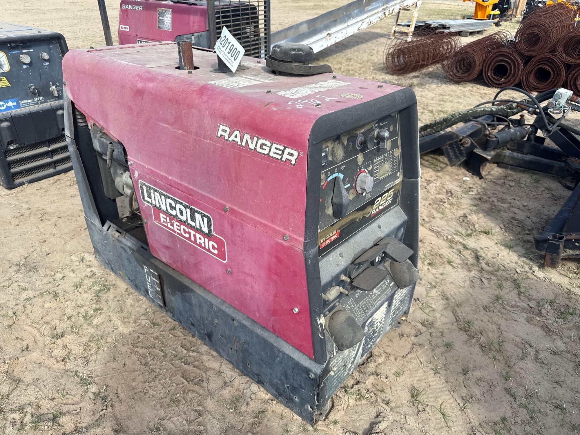 LINCOLN ELECTRIC RANGER 225 GAS WELDER/GENERATOR (A54756)