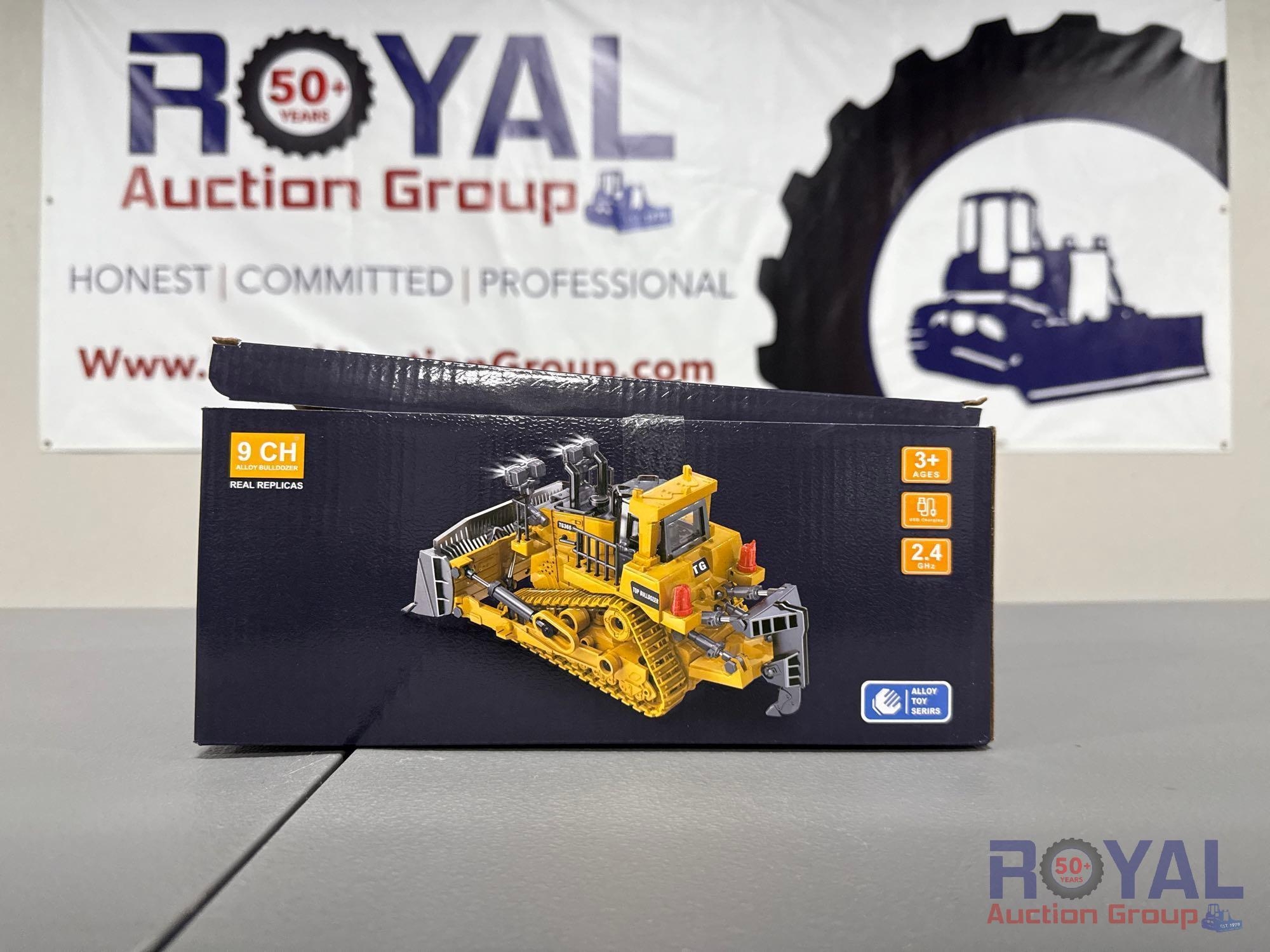 2.4GHz RC Bulldozer With Remote Replica Toy (A52378)