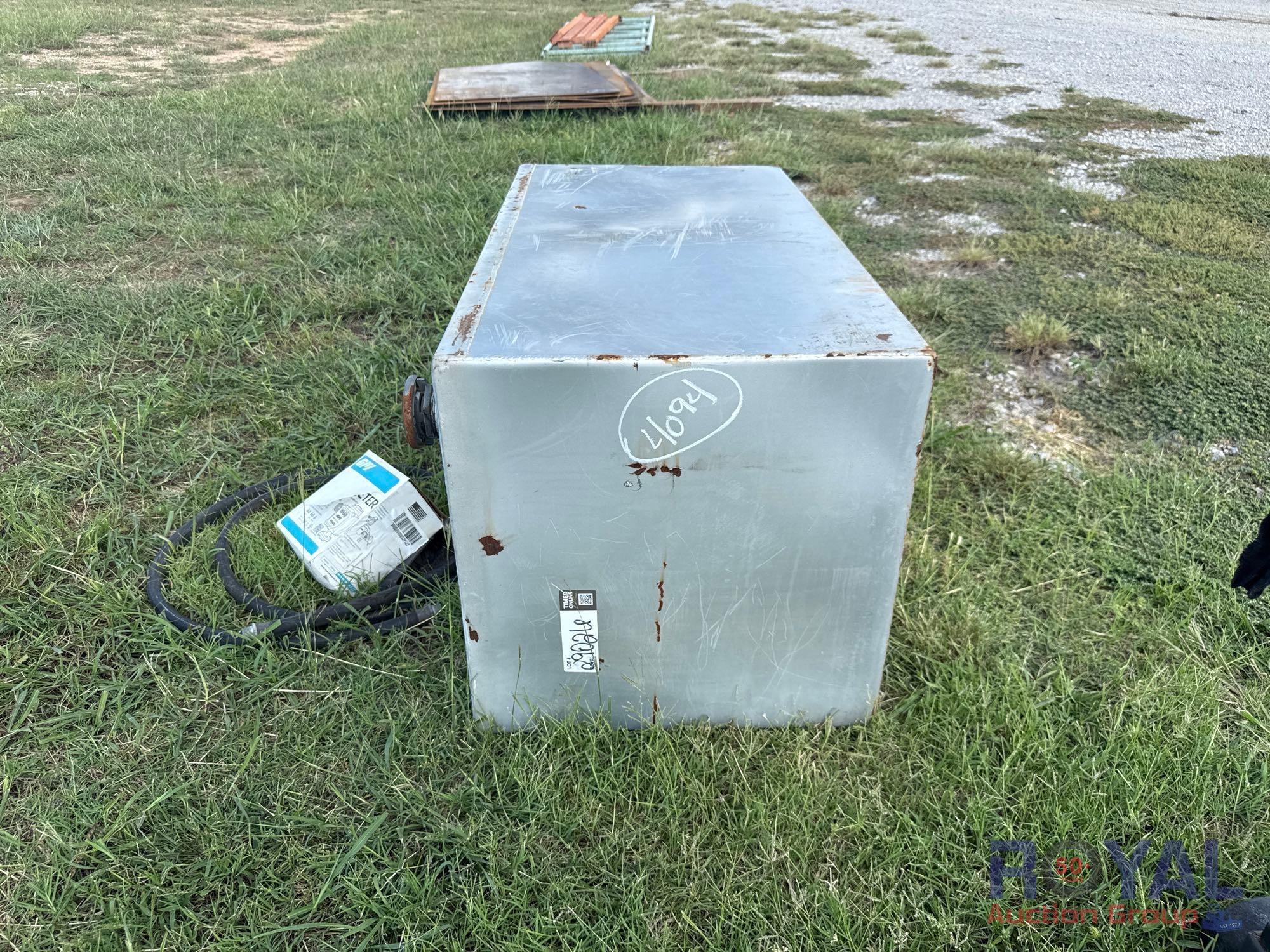 Metal Fuel Tank with Pump (A52378)