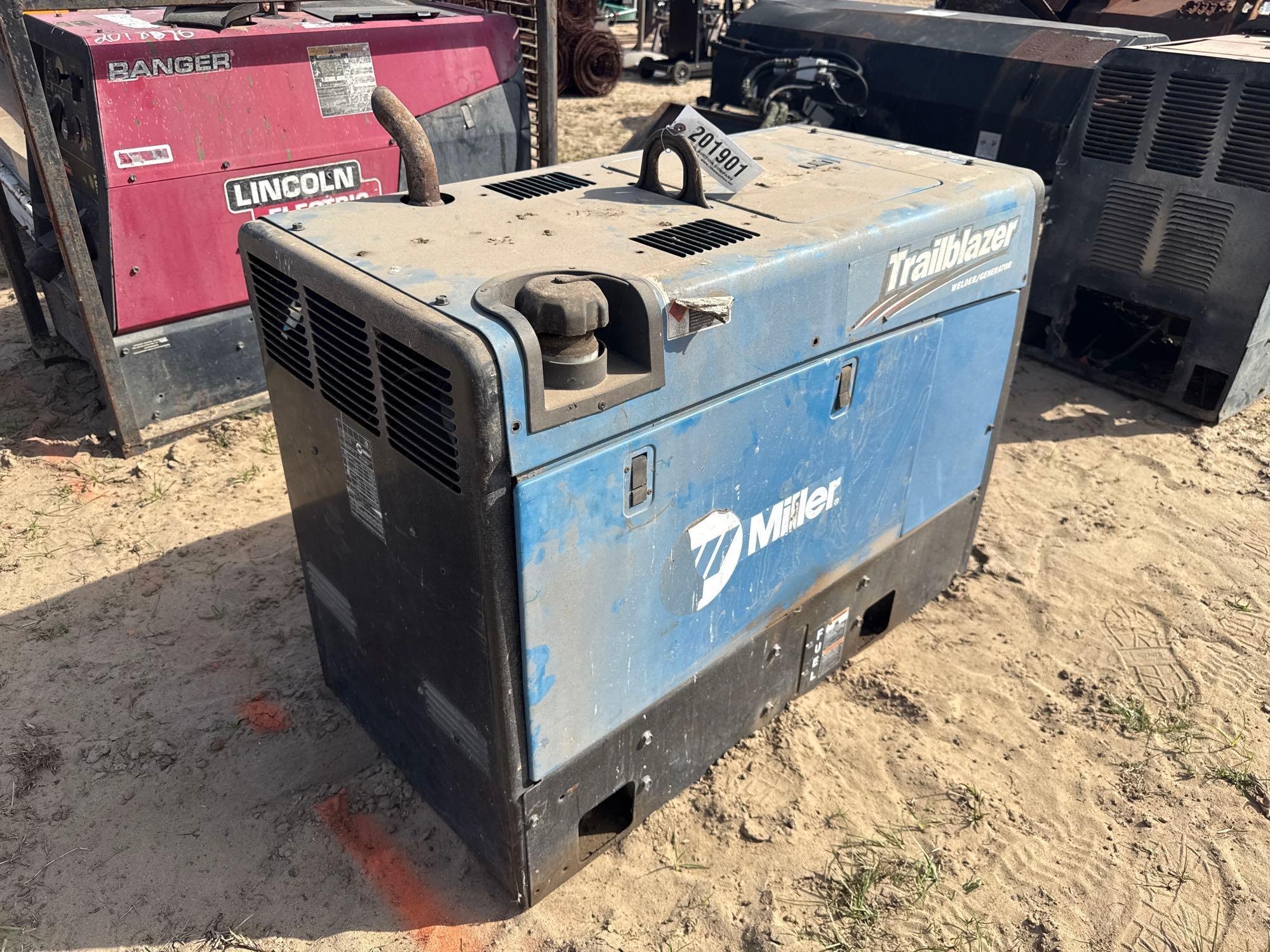 TRAILBLAZER 325E FL GAS WELDER/GENERATOR (A54756)
