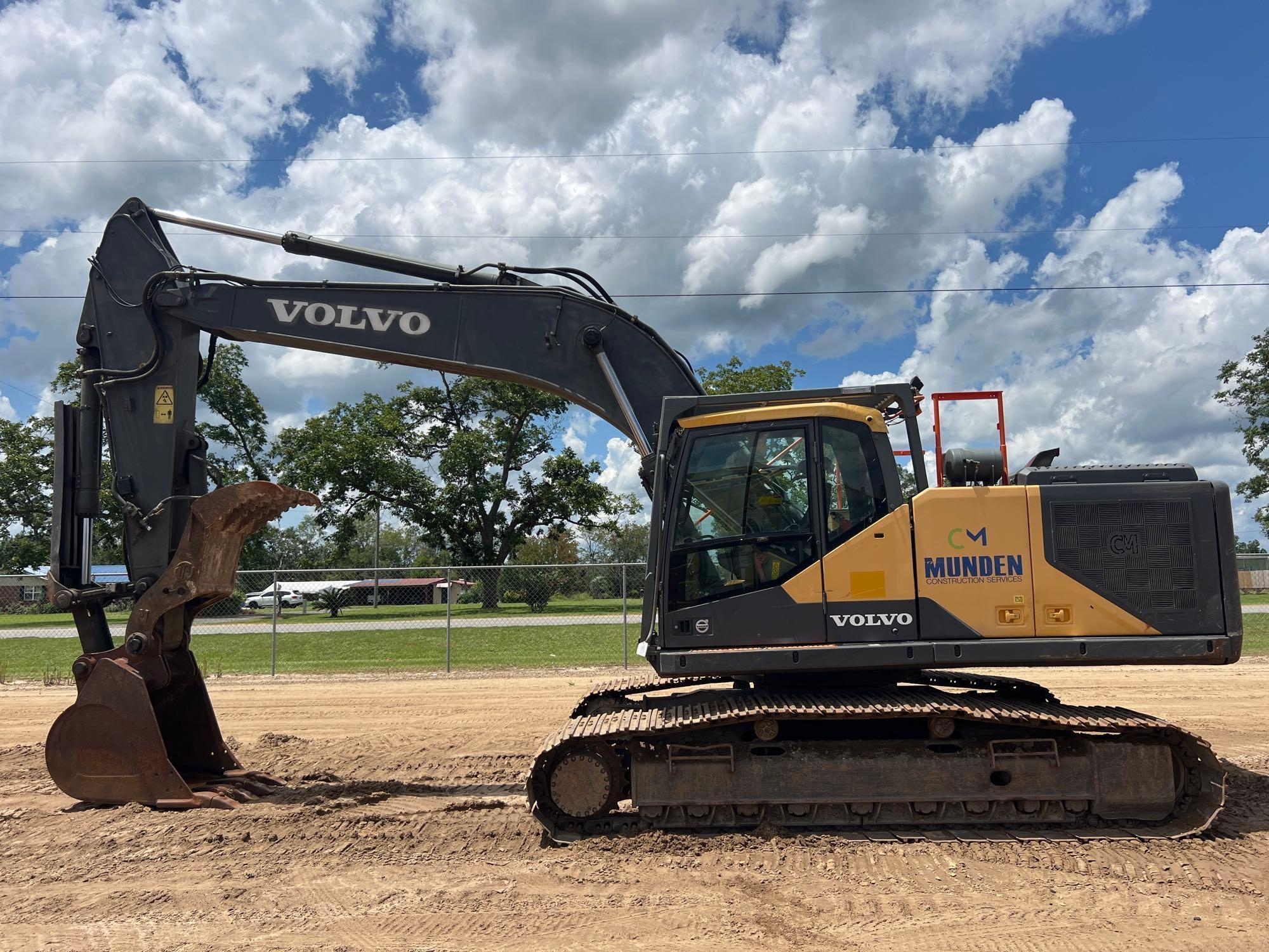 2017 VOLVO EC250EL EXCAVATOR (A51242)