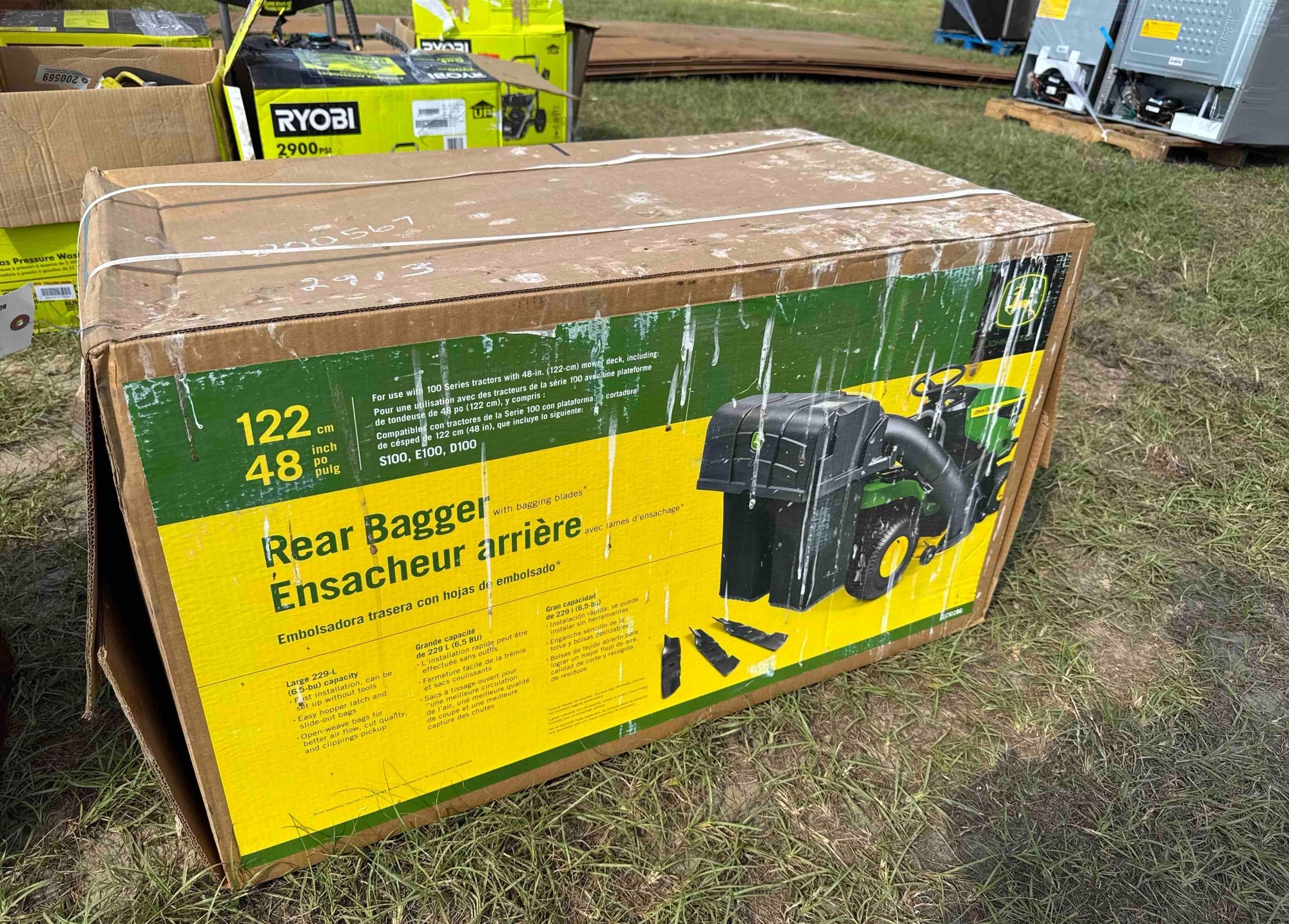 JOHN DEERE 48" REAR BAGGER (A51248)
