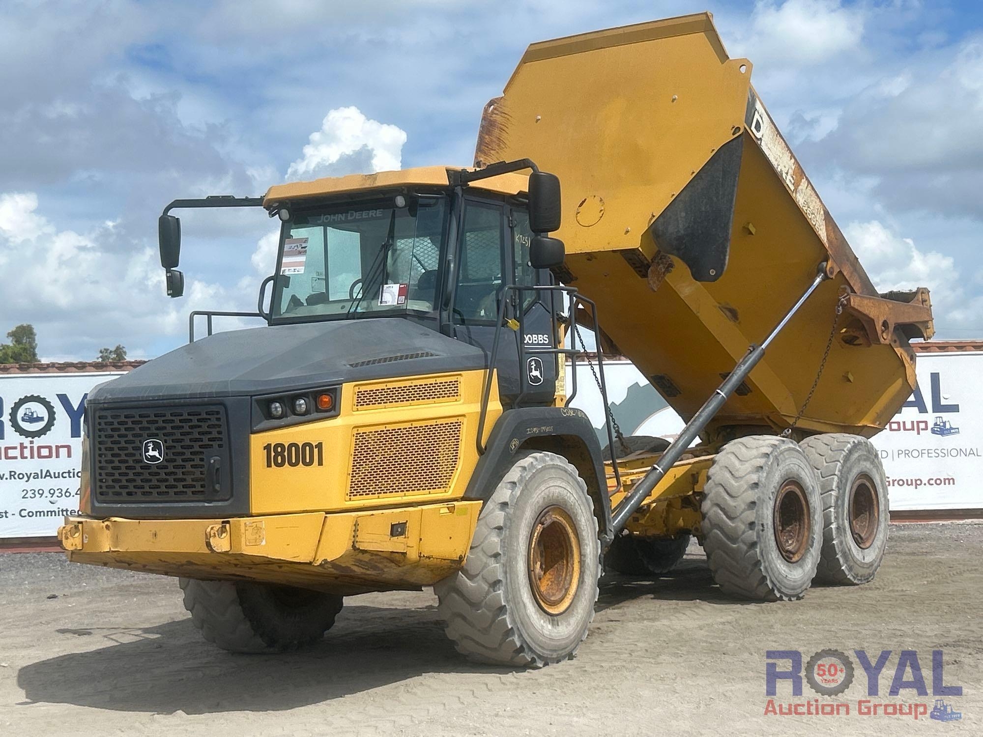 John Deere 410E 40 Ton Articulated Off-Road T/A Dump Truck (A55787)
