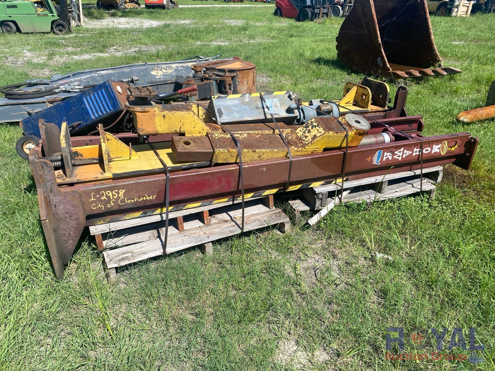 City of Clearwater lift (A51691)