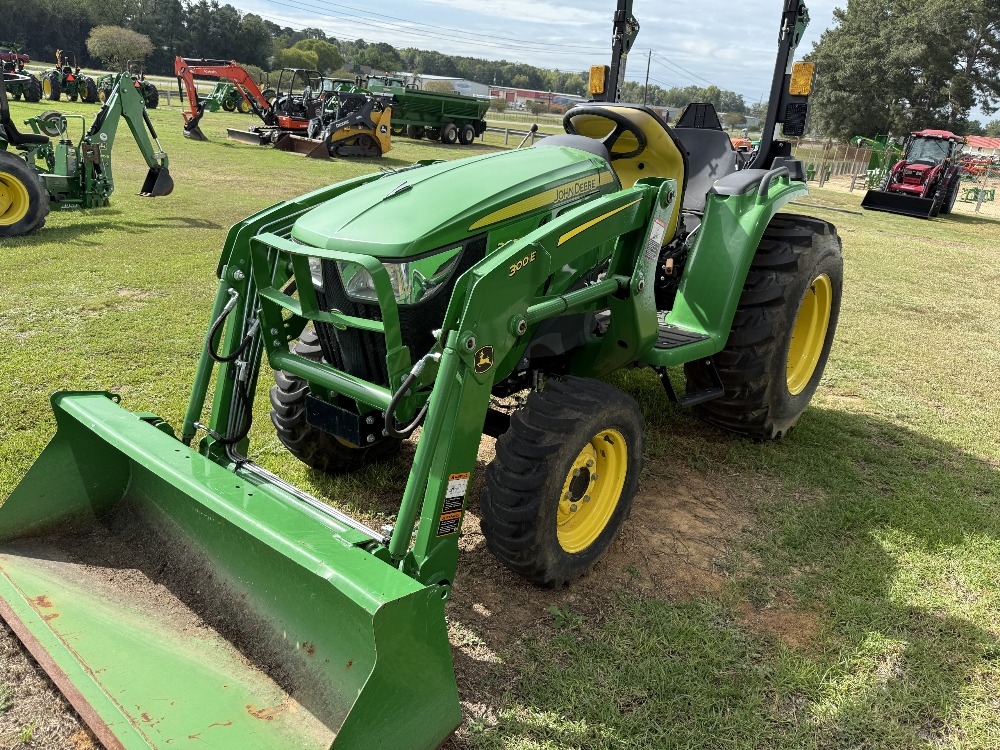 John Deere 3025E (A53317)
