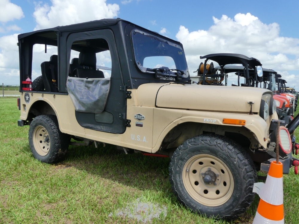 Mahindra Off-Road Buggy (A50121)