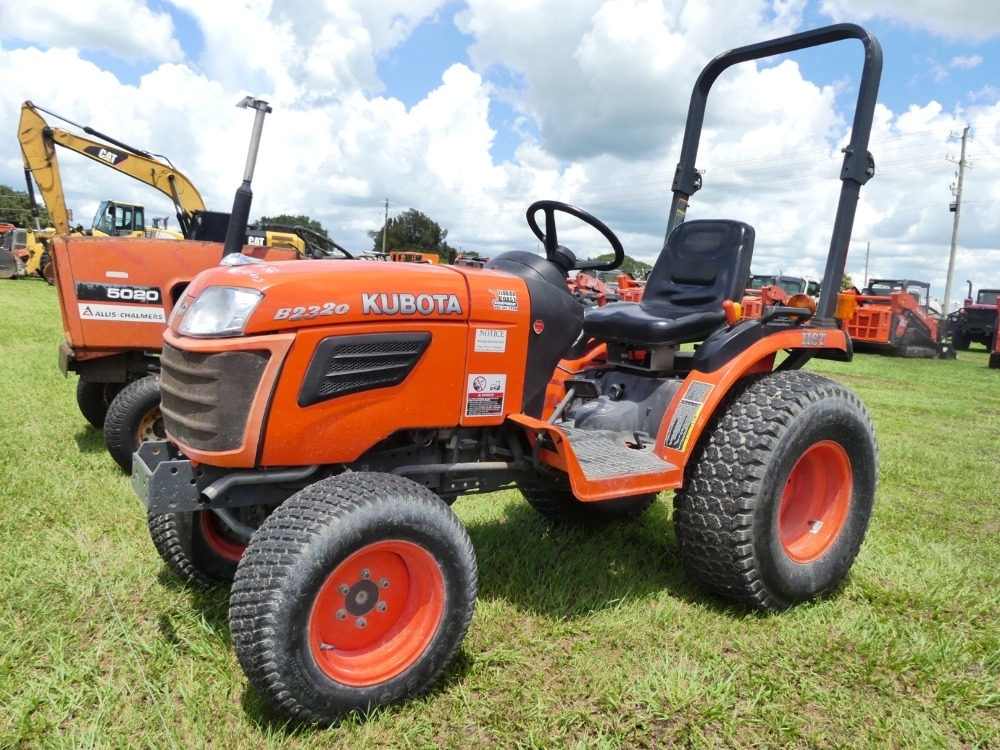 2014Kubota B2320 (A50120)