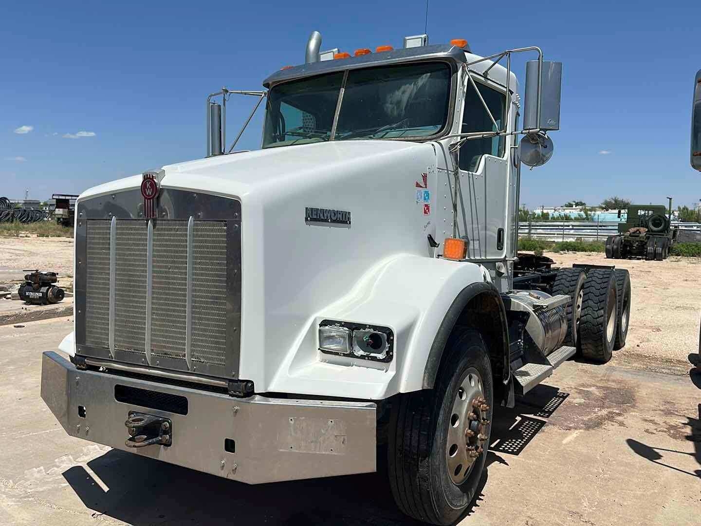 2016 KENWORTH T800(INOPERABLE) (A58214)