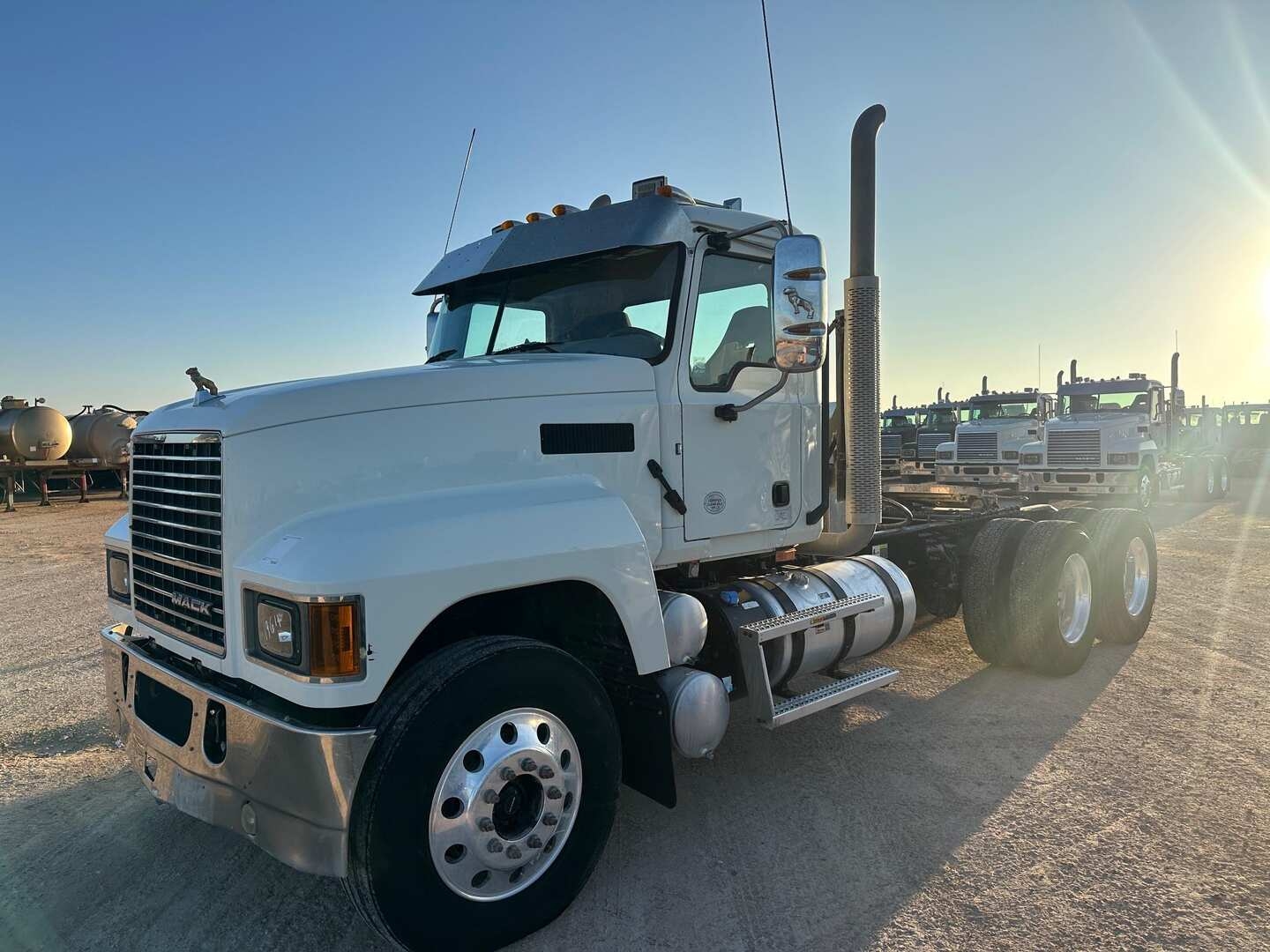 2019 MACK PINNACLE (A55745)