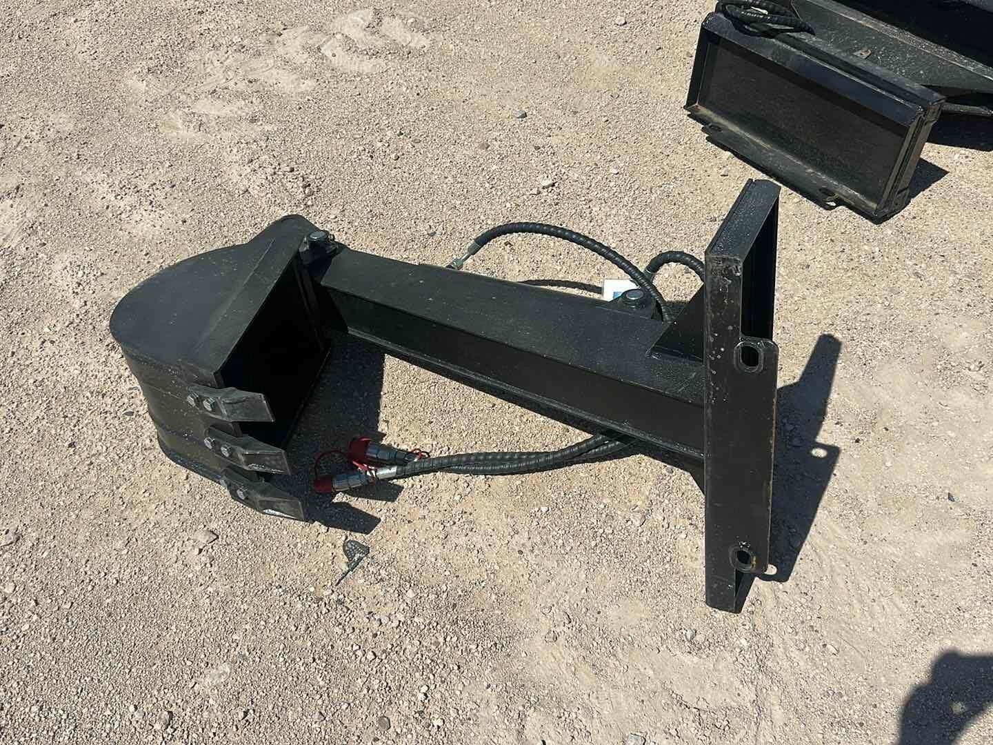 EXCAVATOR BUCKET ATTACHMENT (A53843)