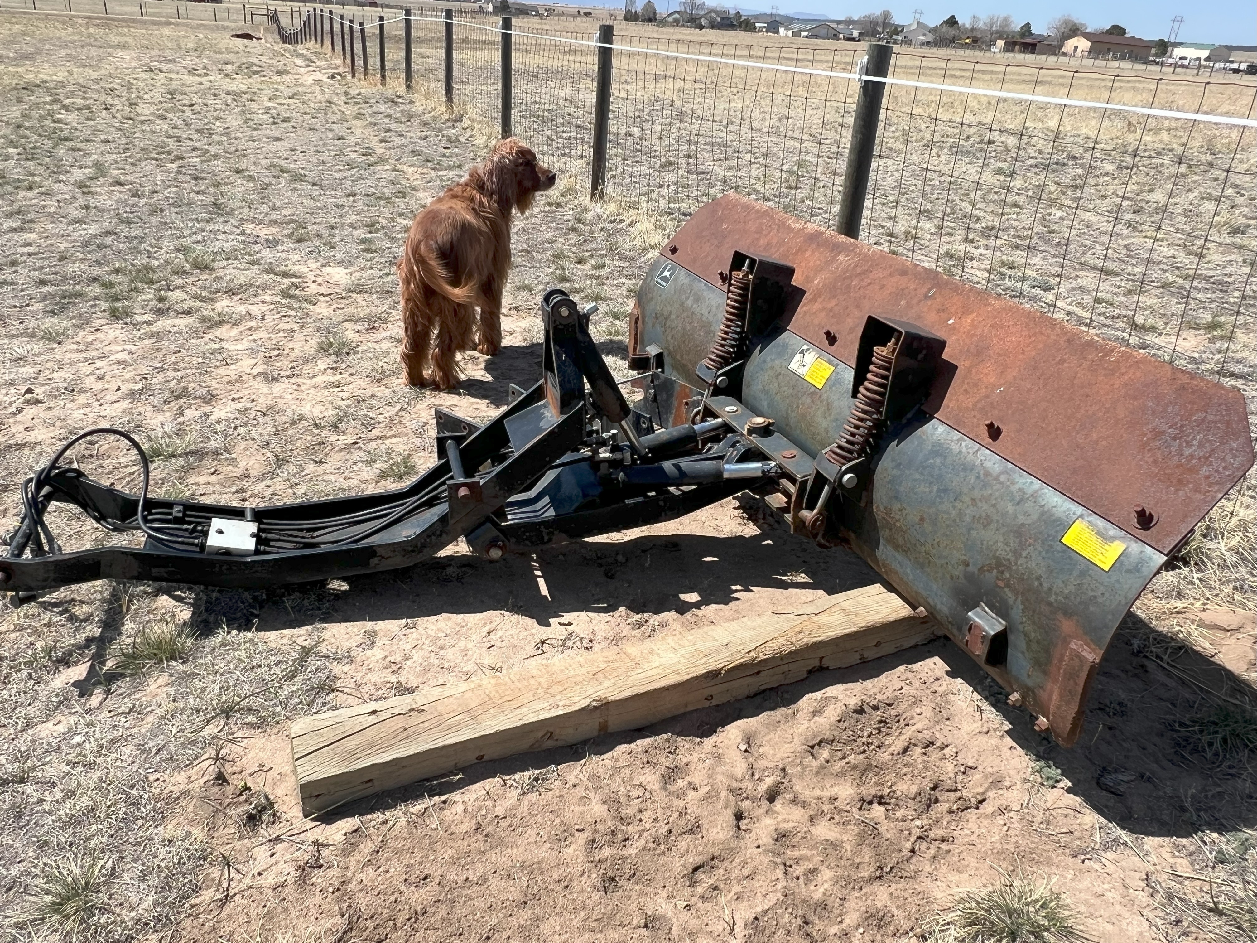 John Deere 390 Hydraulic Front Tractor Blade Lifts & tilts 15 degrees left/right