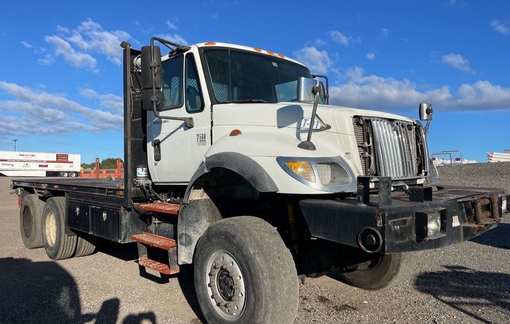 2007 International 7500 sba Flatbed 6x6 Truck (A52384)
