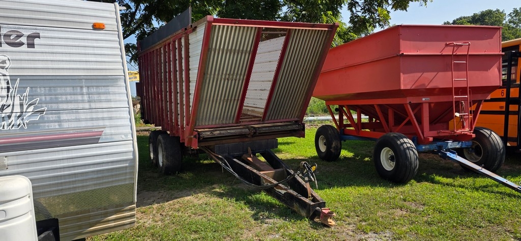 Tandem Axle Silage Cart (A50774)