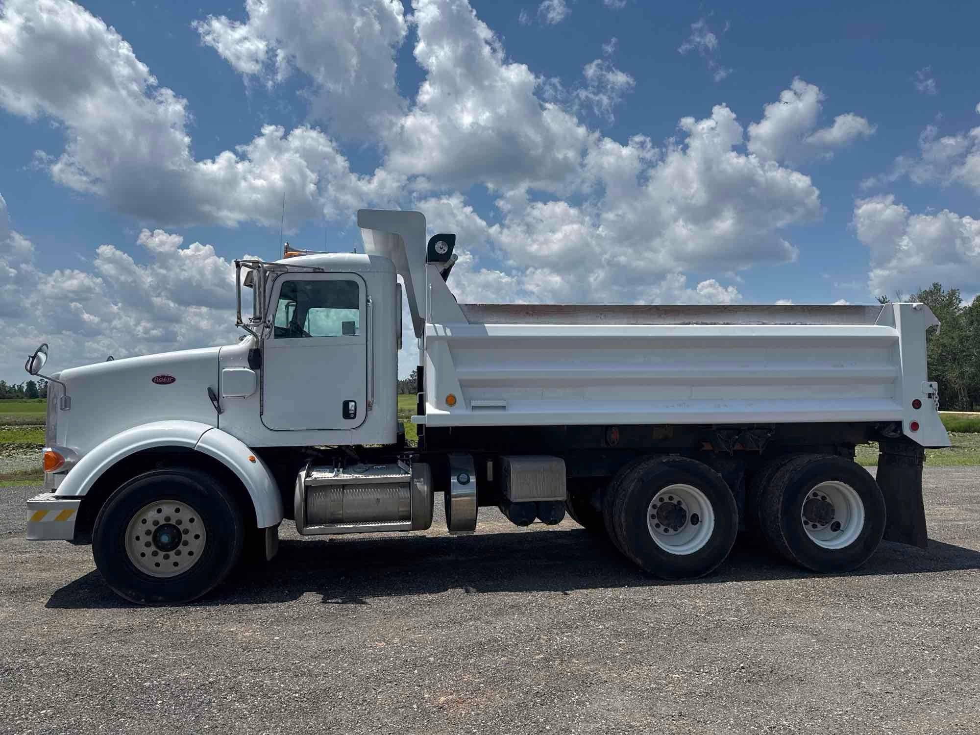 2013 PETERBILT 365 T/A DUMP TRUCK (A51406)