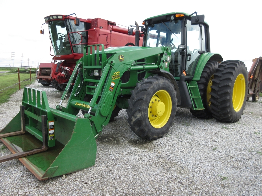 John Deere 7130 Loader Tractor (A50514)