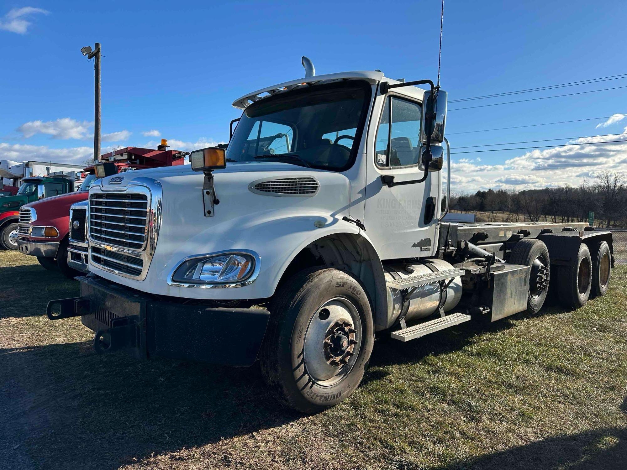 2006 International Business Class Roll-Off (A55272)