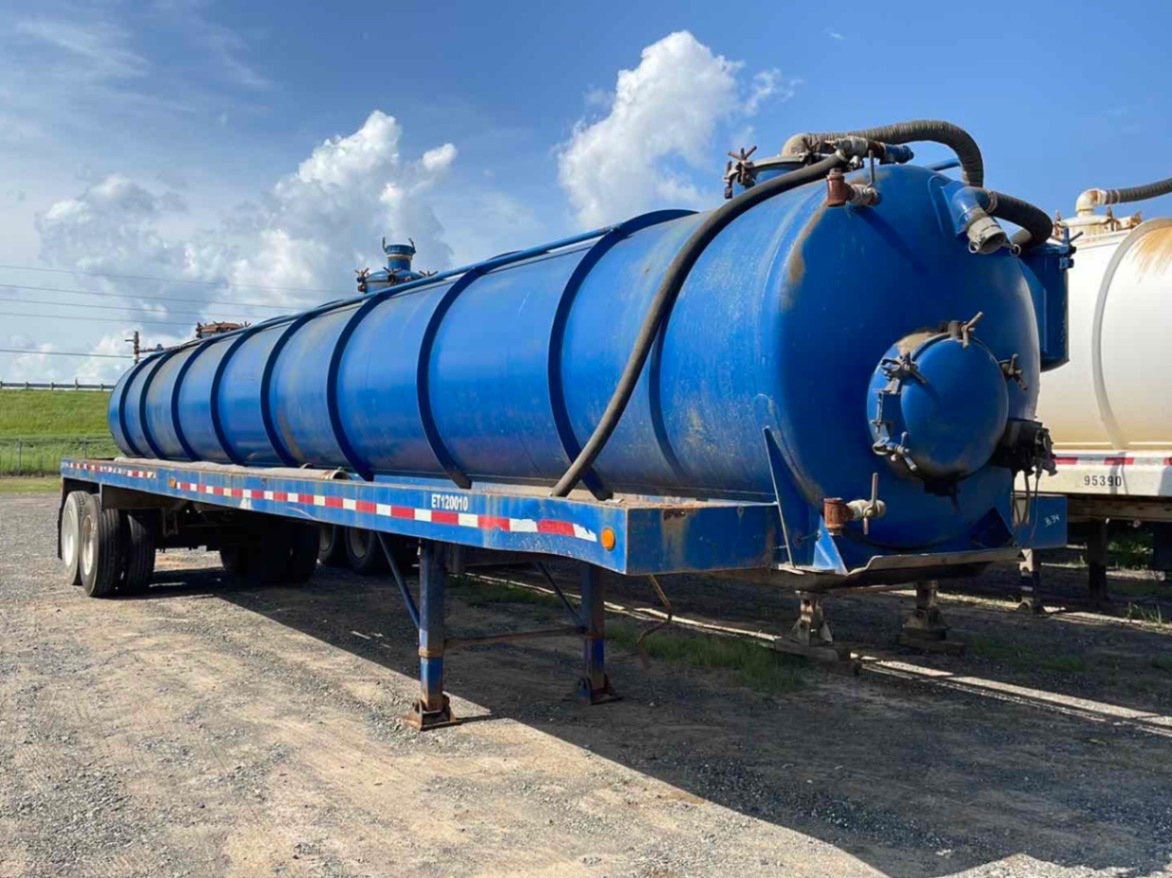 2012 TROXELL COMPANY  130 BBL VACUUM TRAILER (A52472)