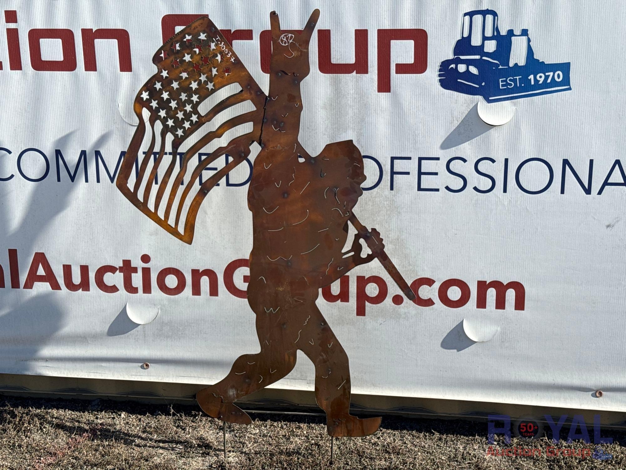 Metal Bigfoot with Flag Lawn Art (A55853)