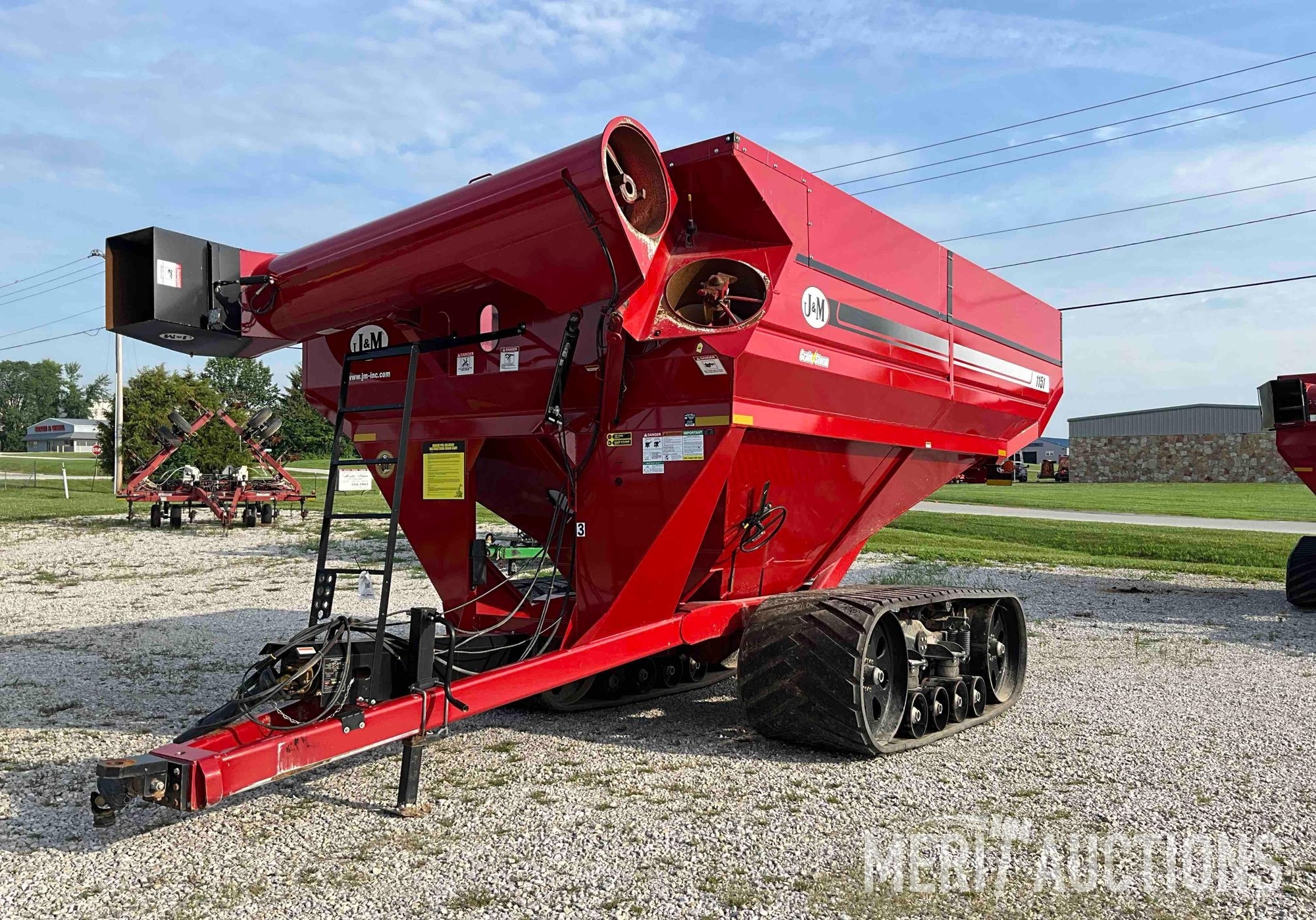 2020 J&M 1151-22T Classic Grain Storm Grain Cart (A50657)
