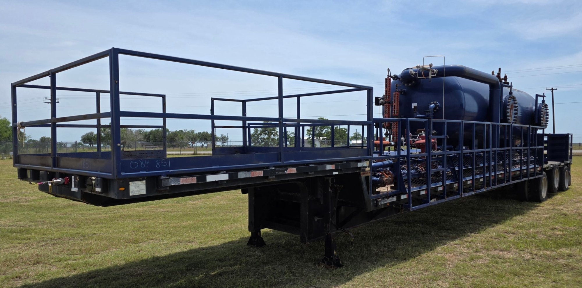 2013 DORSEY 53FT TRIAXLE STEPDECK W/FLOWBACK SEPERATOR (A47001)