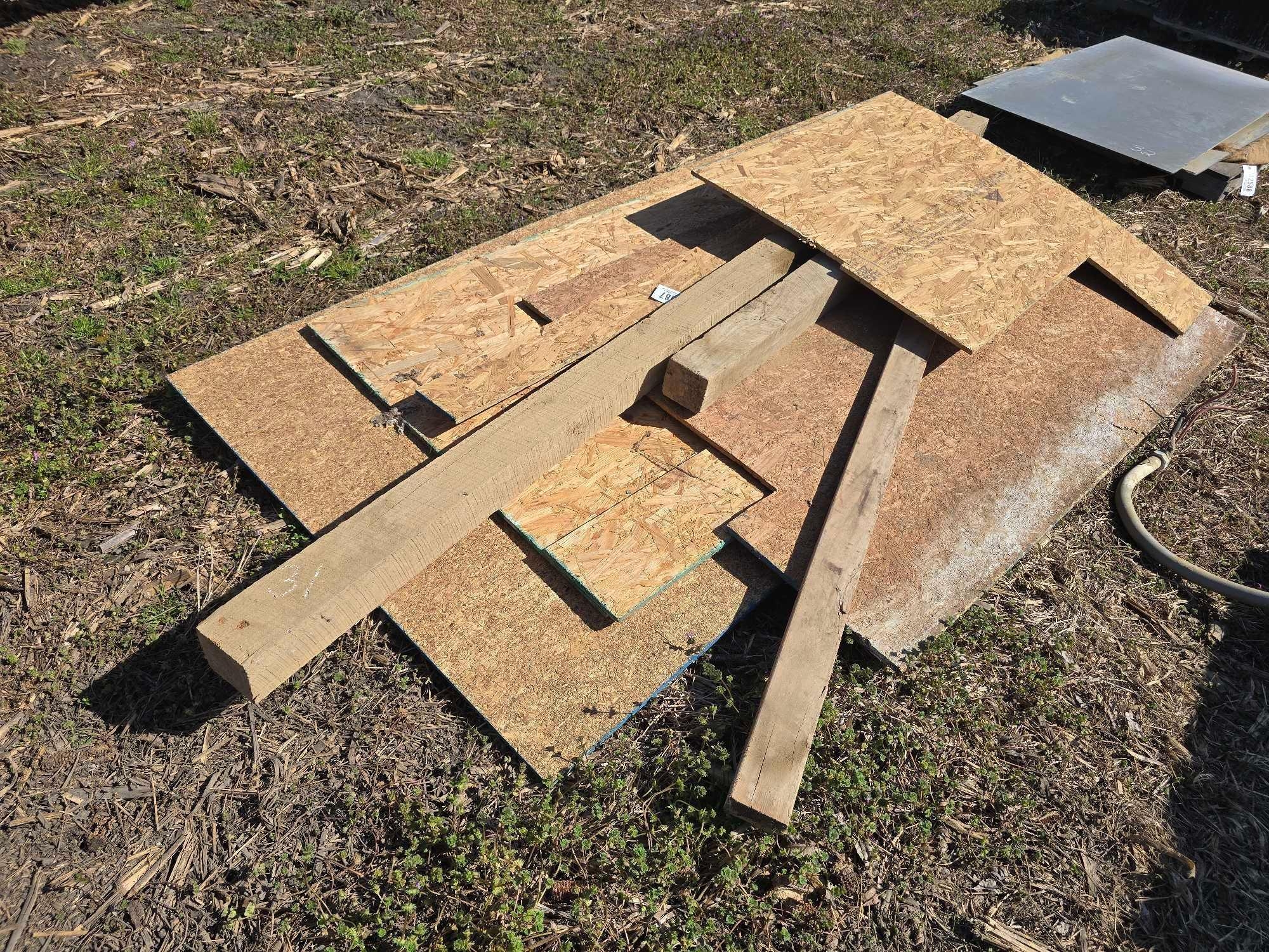 PALLET OF PARTICLE WOOR AND 4 X 4 POST (A63291)