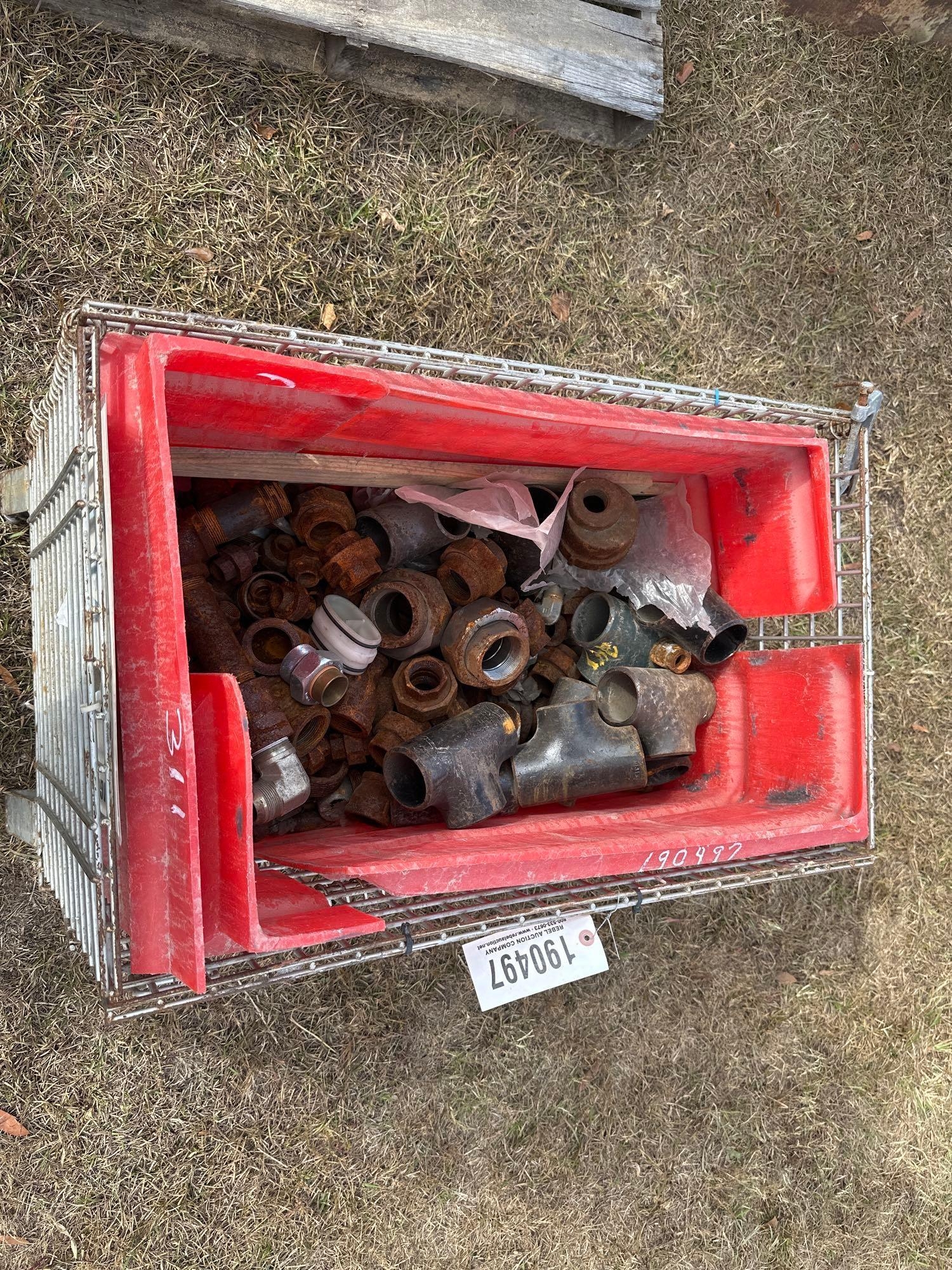 PALLET OF WELD ON PIPE FITTINGS (A52708)