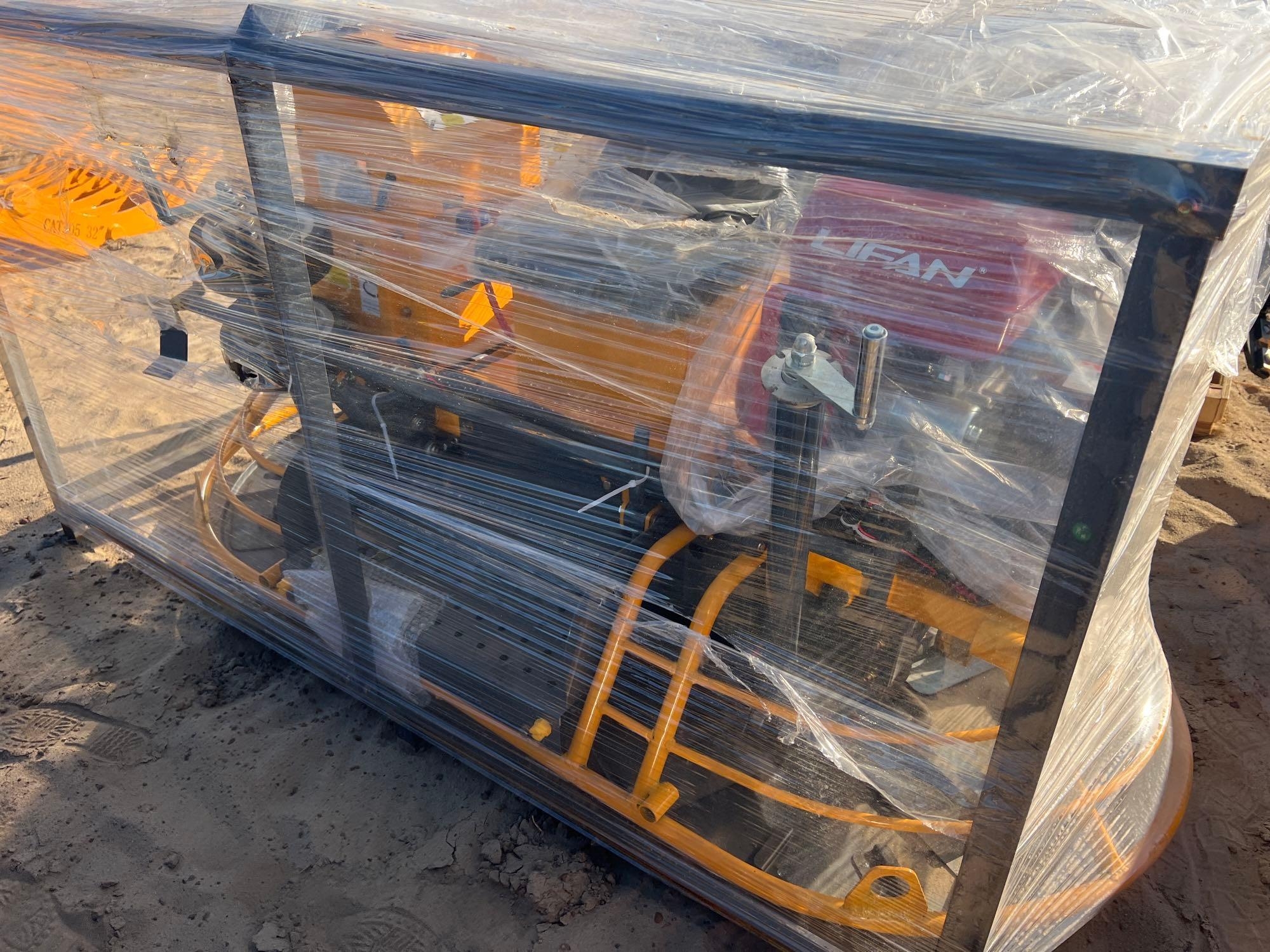 UNUSED FUTURE 80R RIDE ON POWER TROWEL (A57193)