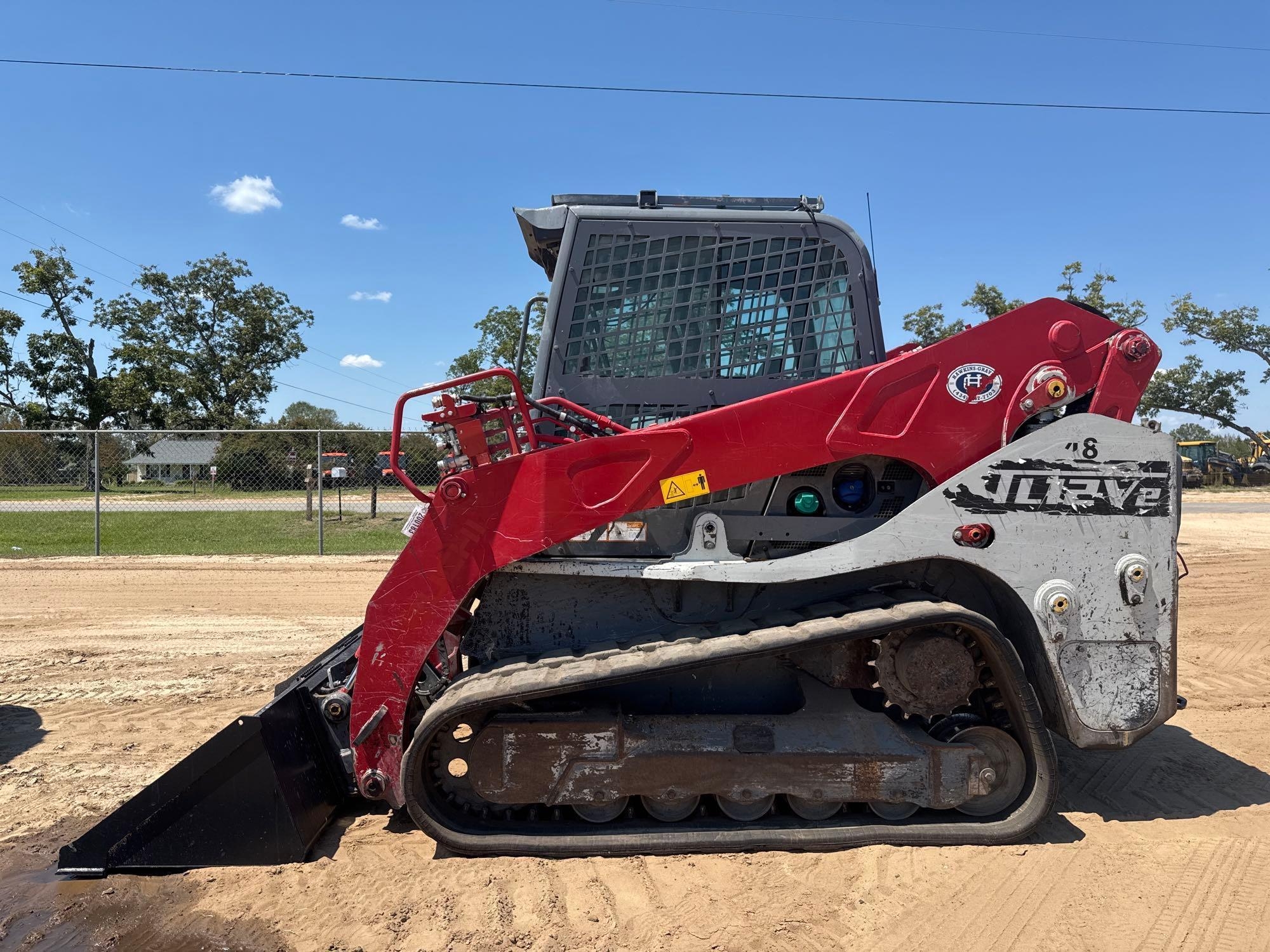 TAKEUCHI TL12V2 SKID STEER (A51246)
