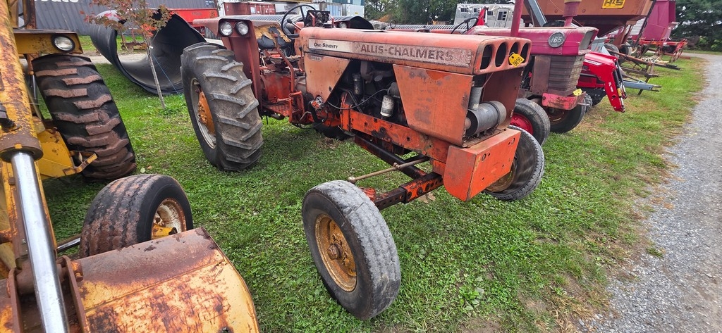 Allis Chalmers 170 Tractor (NOT RUNNING) (A50775)