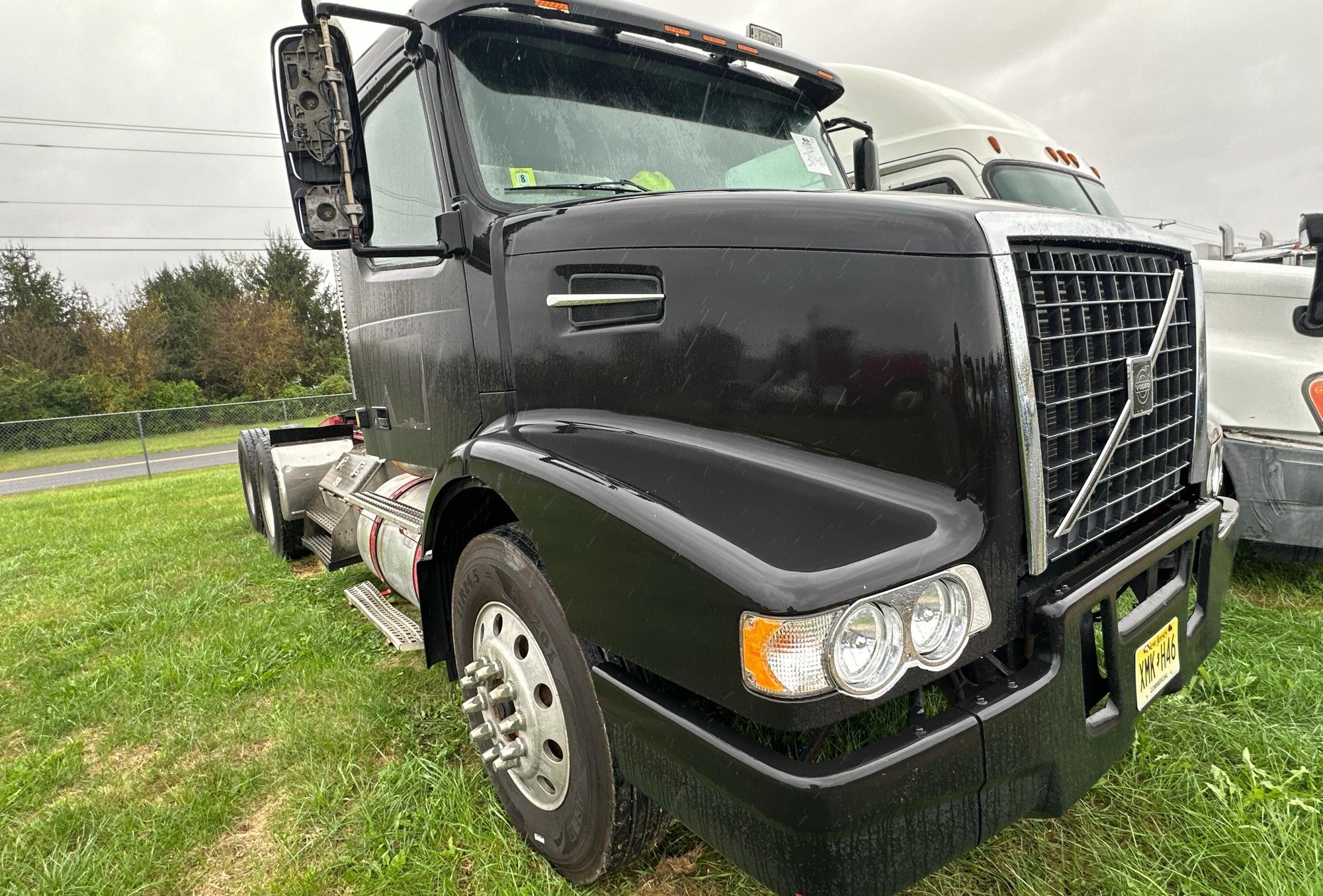 2002 Volvo Tandem Axle Road Tractor (A47477)