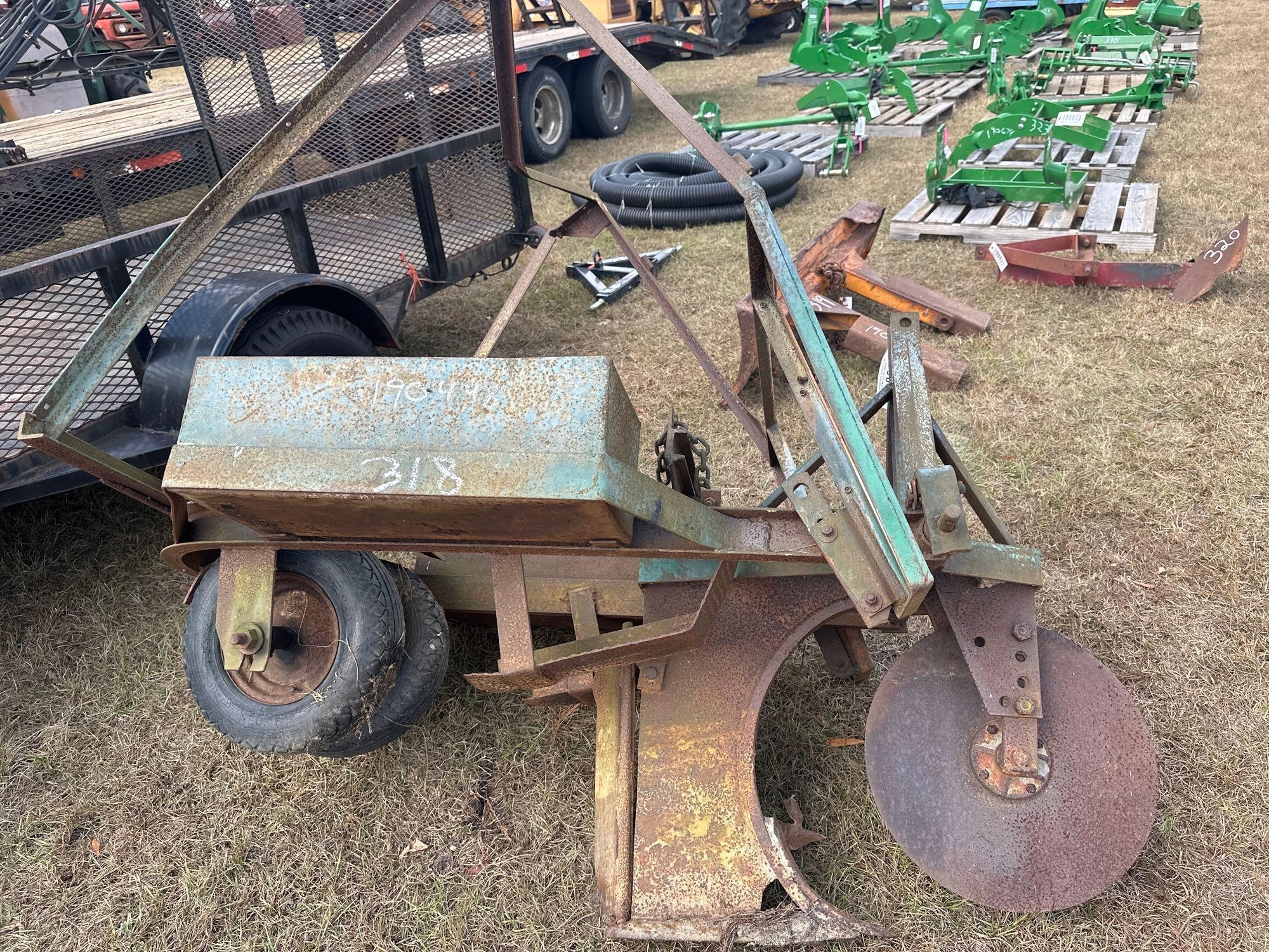 TREE PLANTER (A52708)