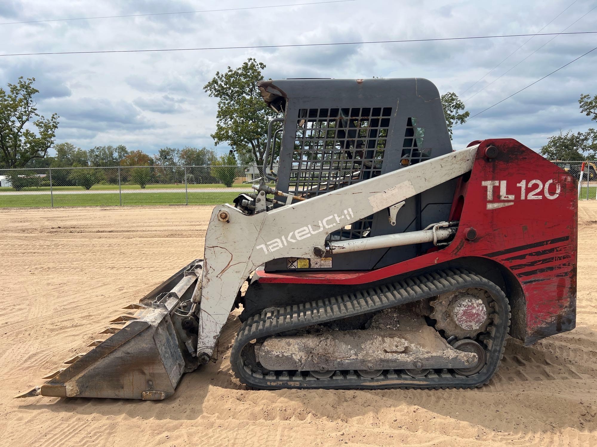2008 TAKEUCHI TL120 SKID STEER (A51246)