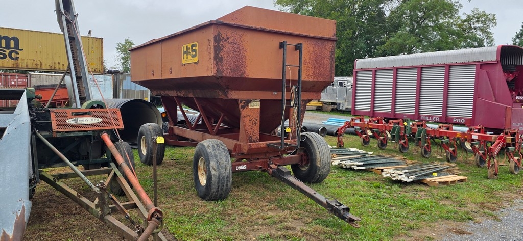 H&S 450 Gravity Wagon (A50775)