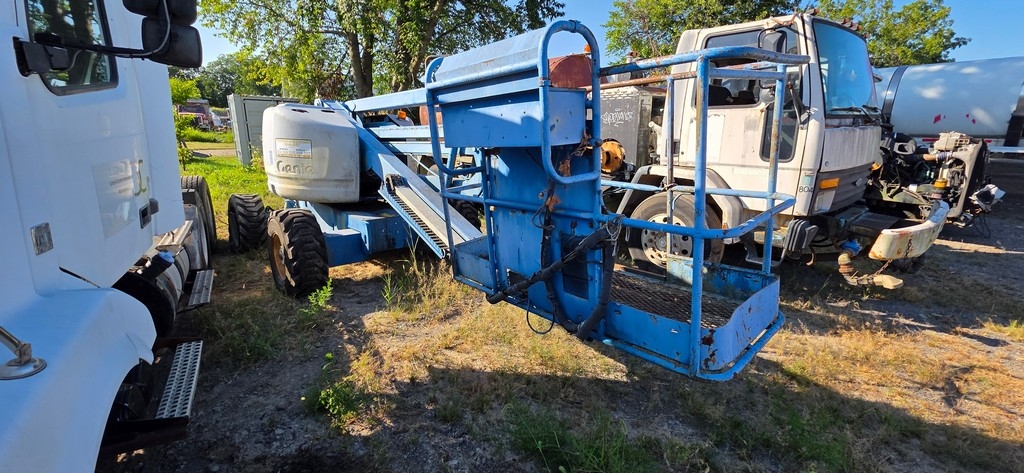 2000 Genie Z45/25 Manlift (NOT RUNNING) (A50774)