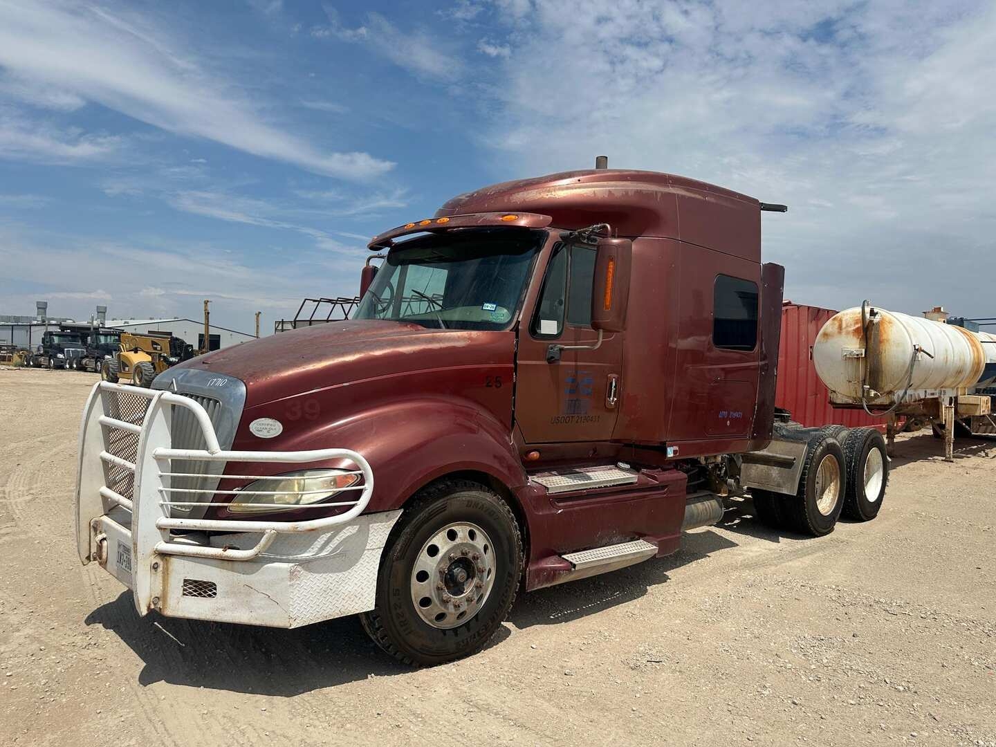 2009 INTERNATIONAL PRO STAR (A52472)
