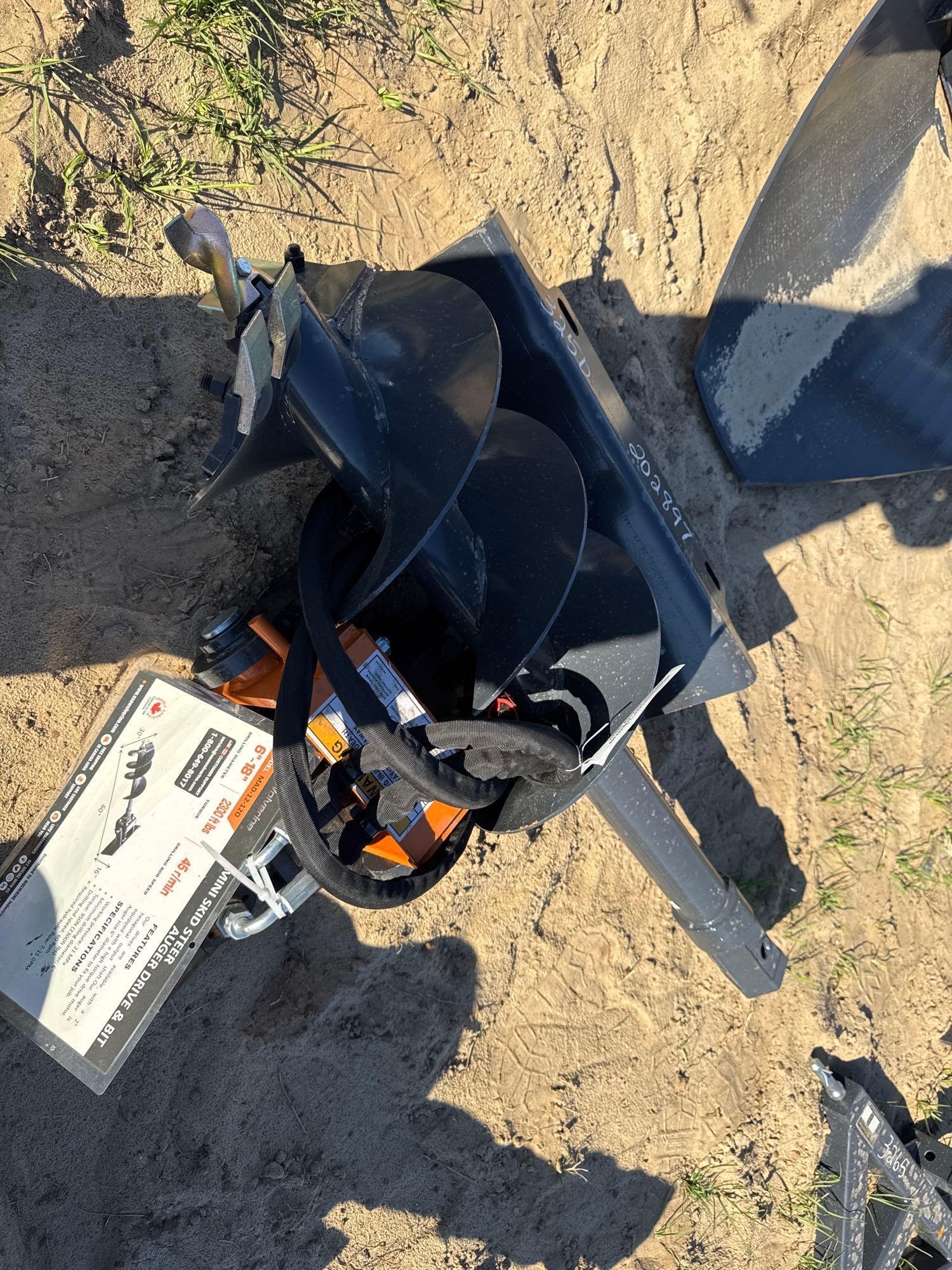 UNUSED WOLVERINE MAD-12-12D HYD AUGER DRIVE & BIT (A57193)