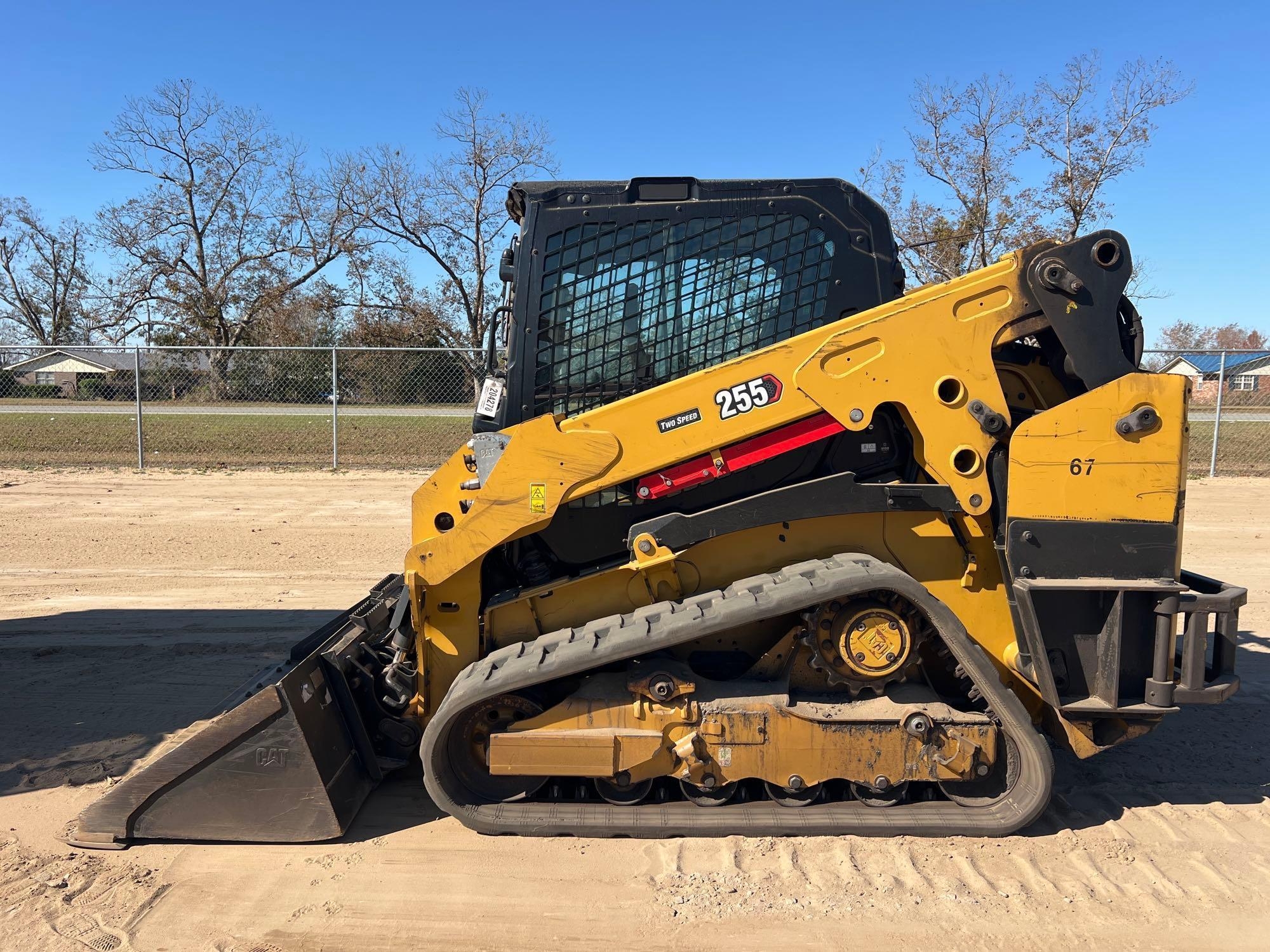 CATERPILLAR 255 SKID STEER (A52709)